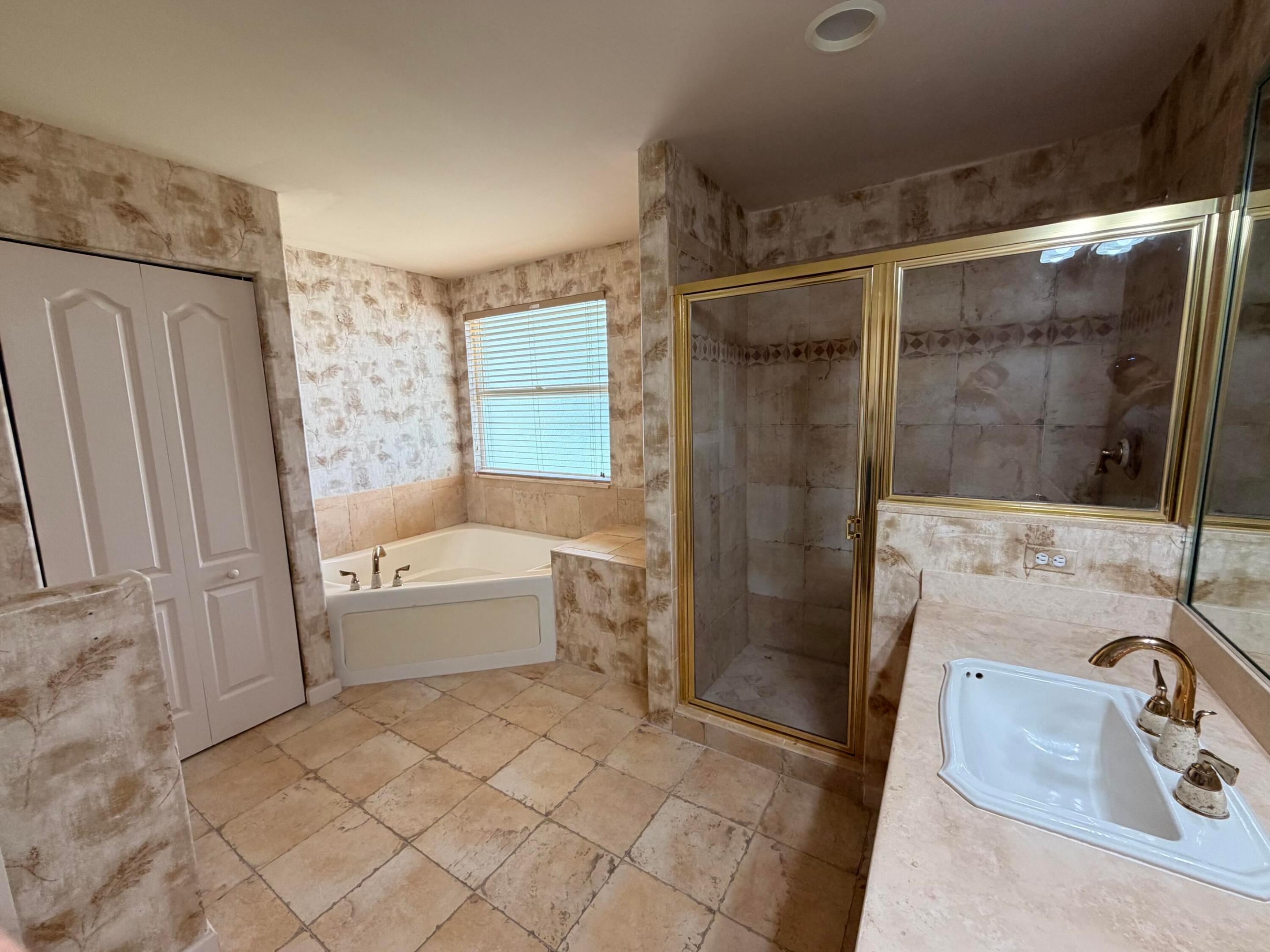 108 Kensington, Royal Palm Beach FL 33411