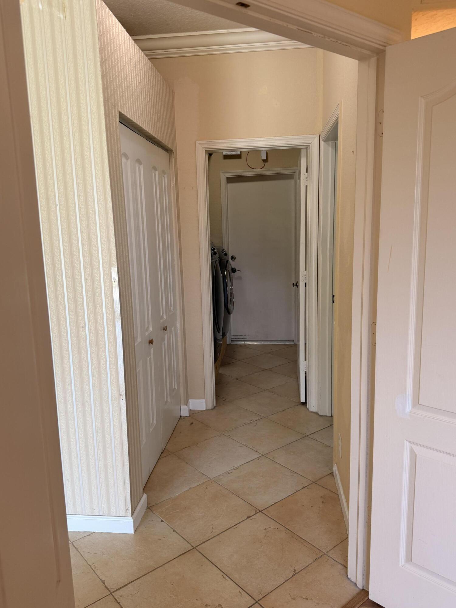 108 Kensington, Royal Palm Beach FL 33411