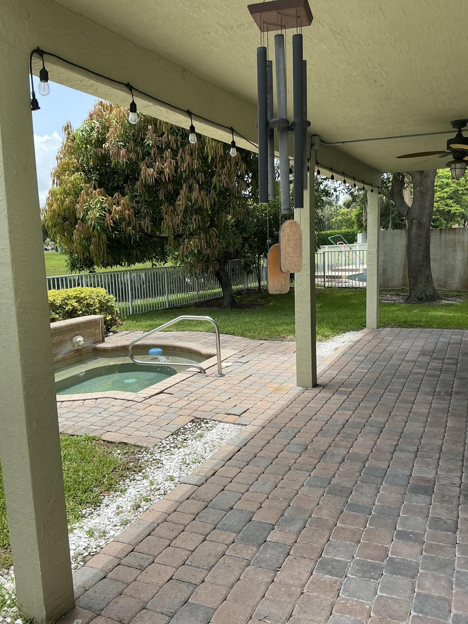 108 Kensington, Royal Palm Beach FL 33411