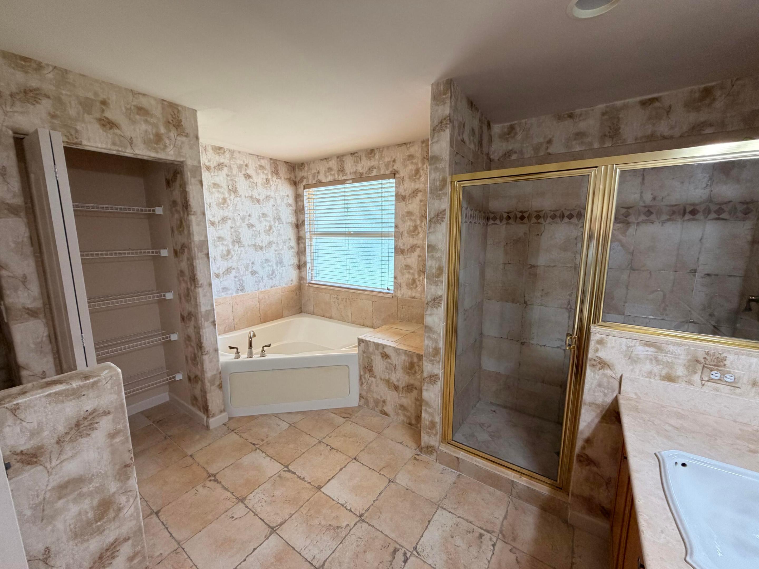 108 Kensington, Royal Palm Beach FL 33411