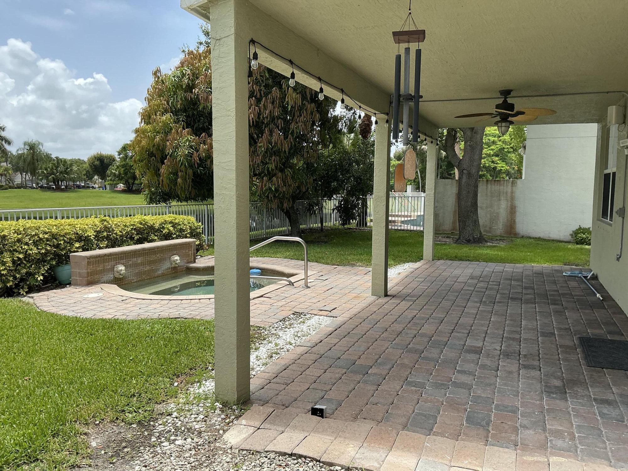 108 Kensington, Royal Palm Beach FL 33411