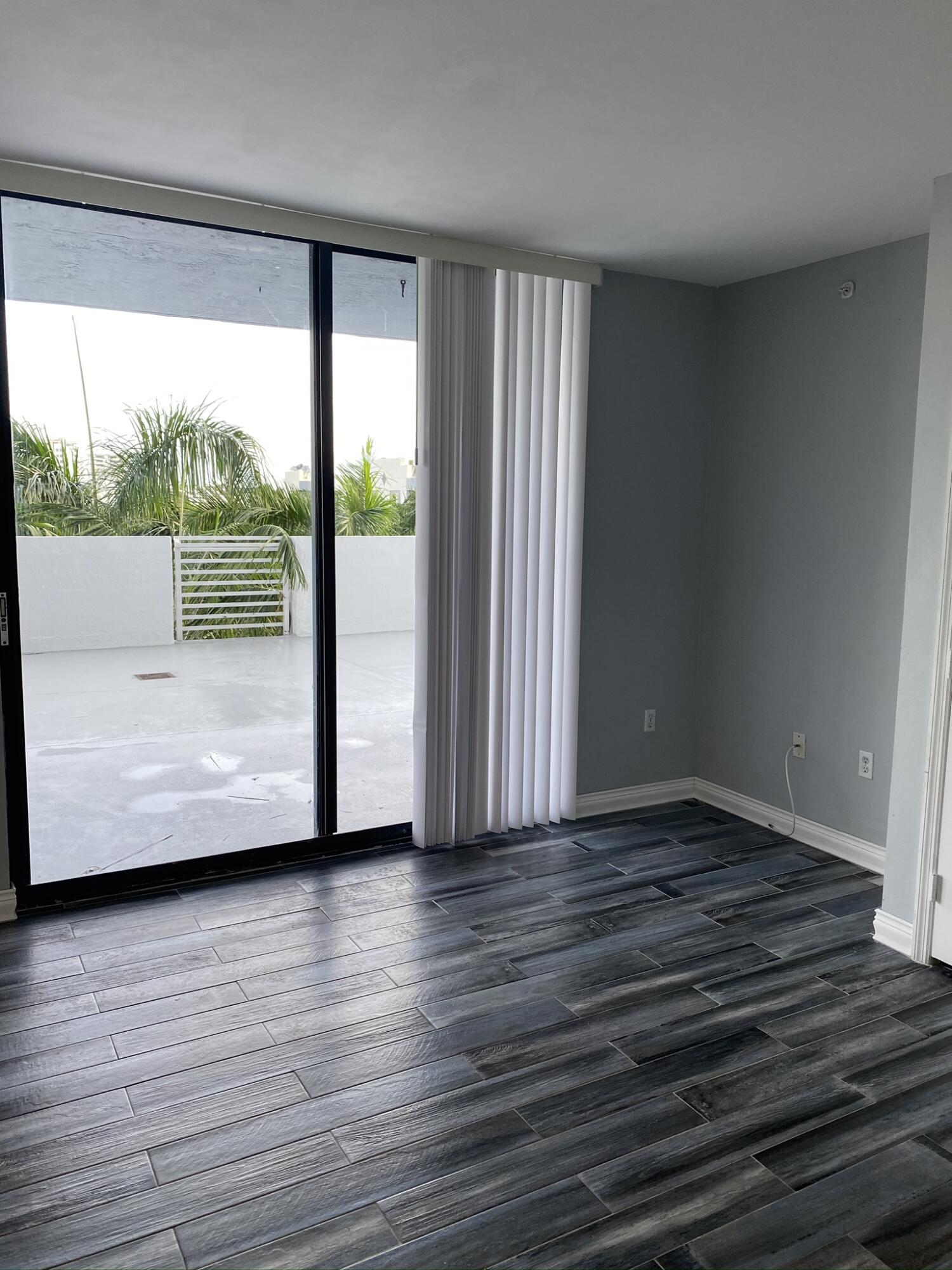 1330 WEST #403, Miami Beach FL 33139