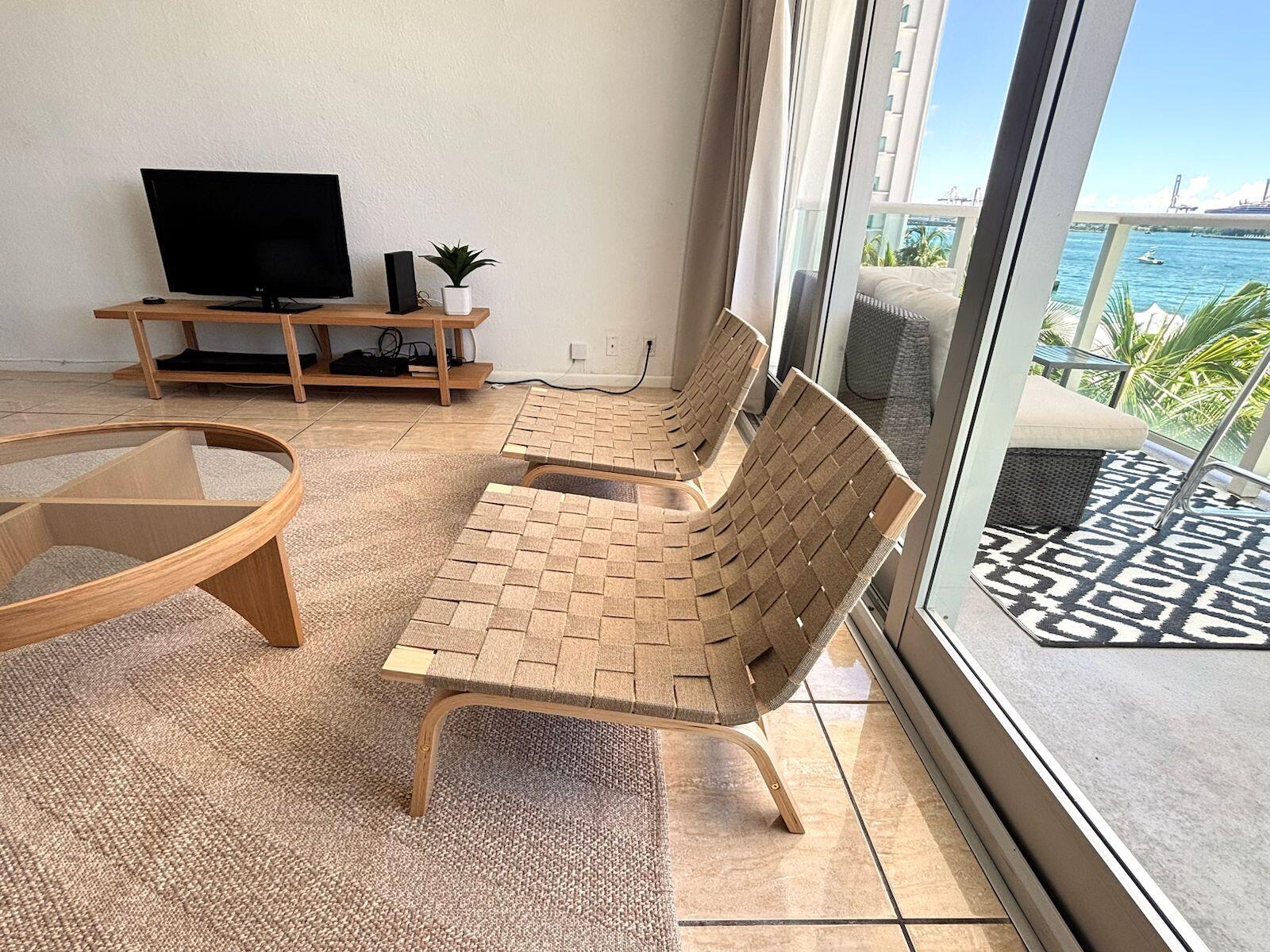 1000 WEST #314, Miami Beach FL 33139