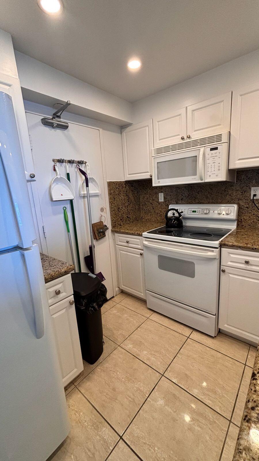 1000 WEST #314, Miami Beach FL 33139