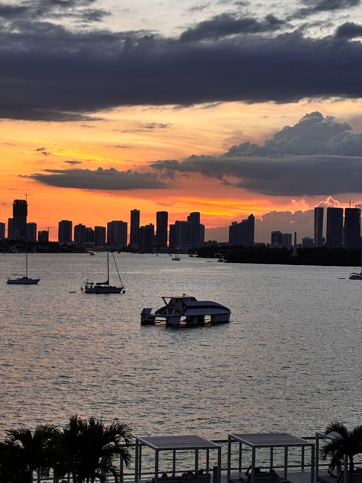 1000 WEST #314, Miami Beach FL 33139