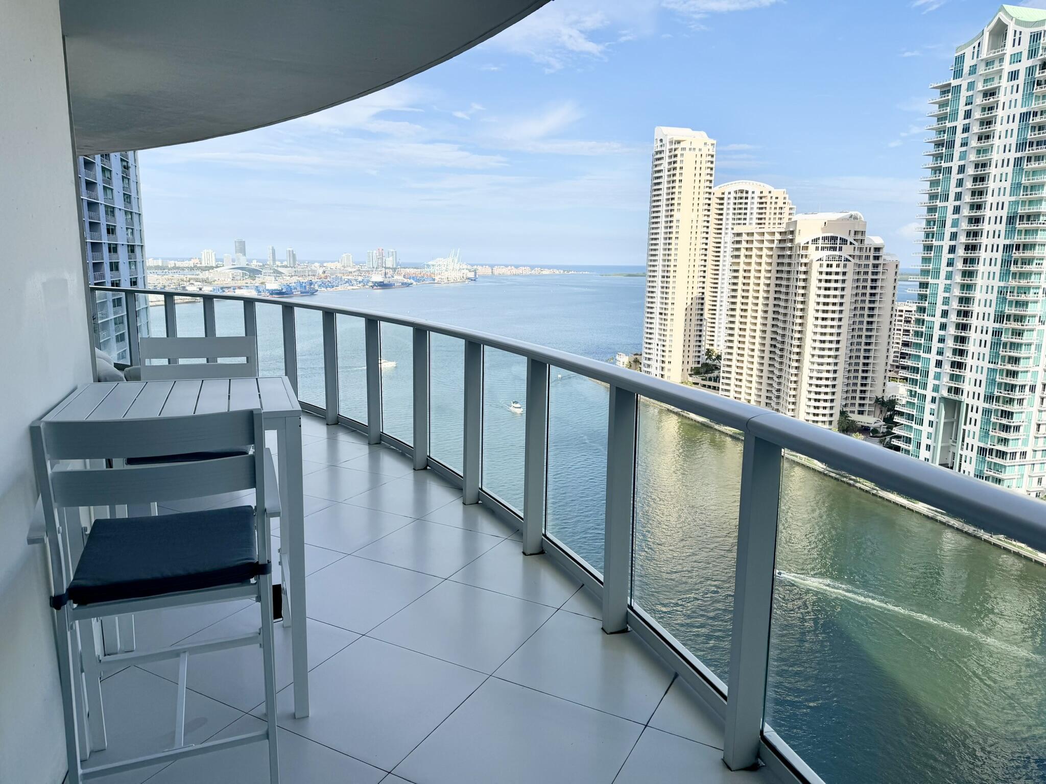 300 S BISCAYNE #T-2208, Miami FL 33131