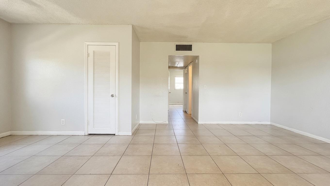 200 Croton #111, Lantana FL 33462