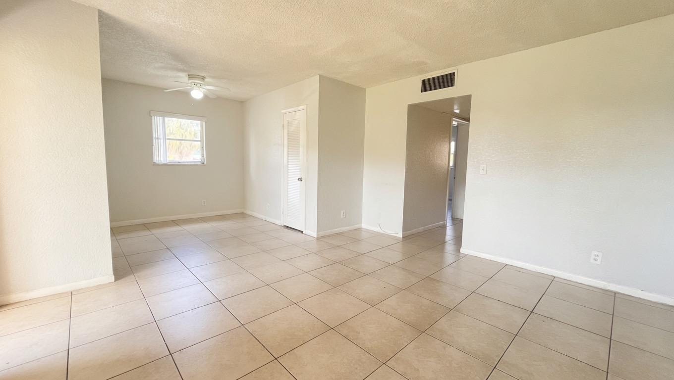 200 Croton #111, Lantana FL 33462