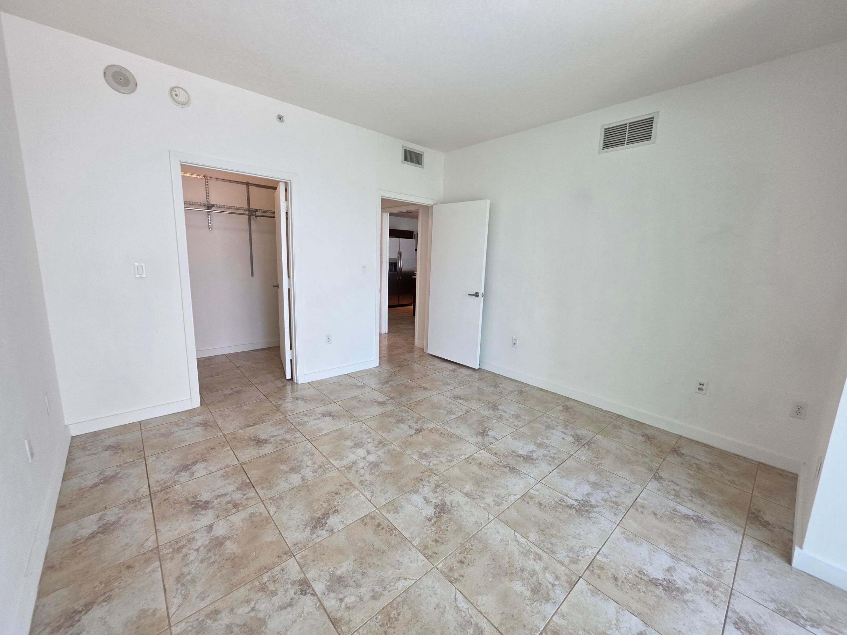 1900 N BAYSHORE #1709, Miami FL 33132