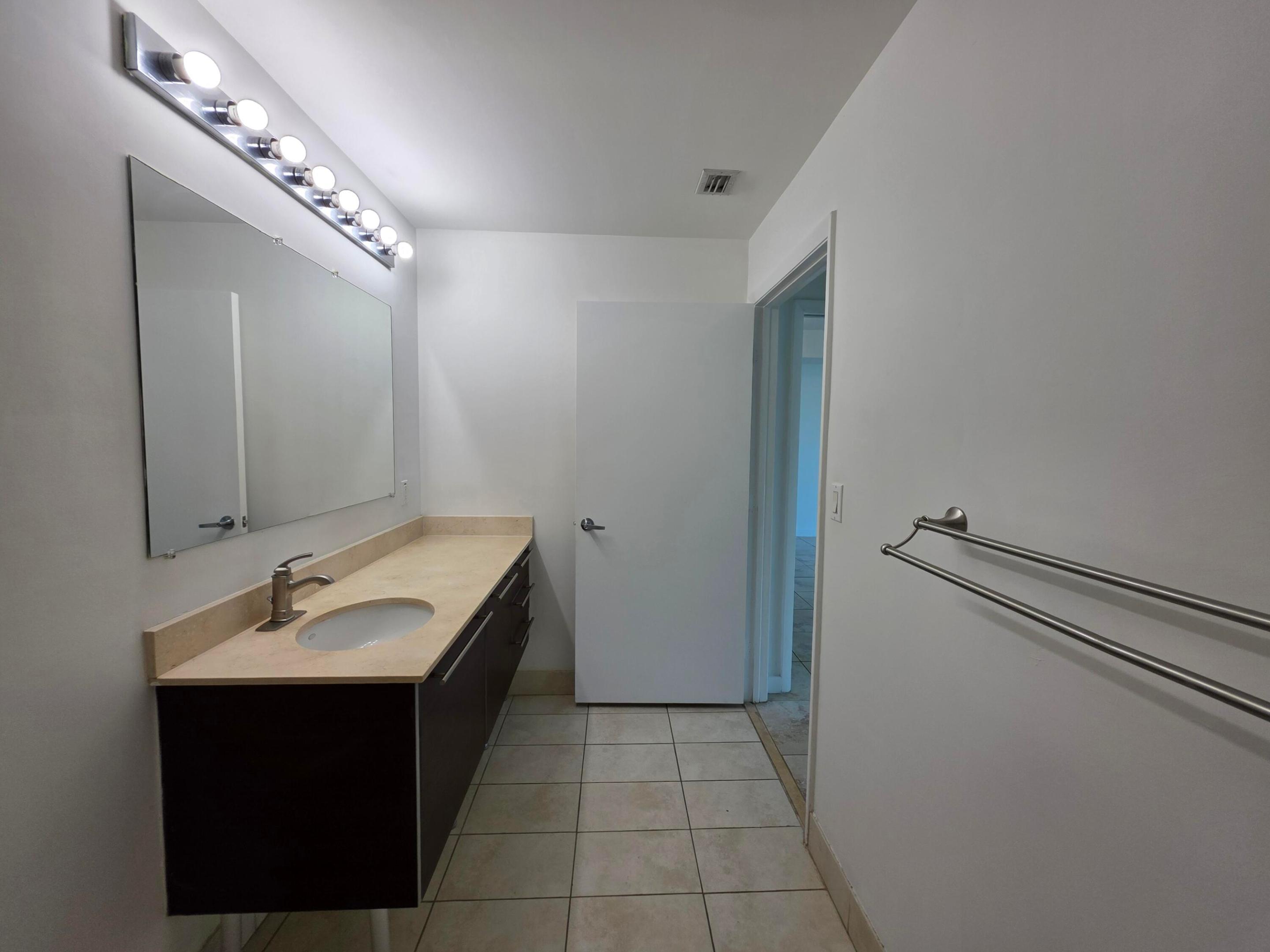 1900 N BAYSHORE #1709, Miami FL 33132