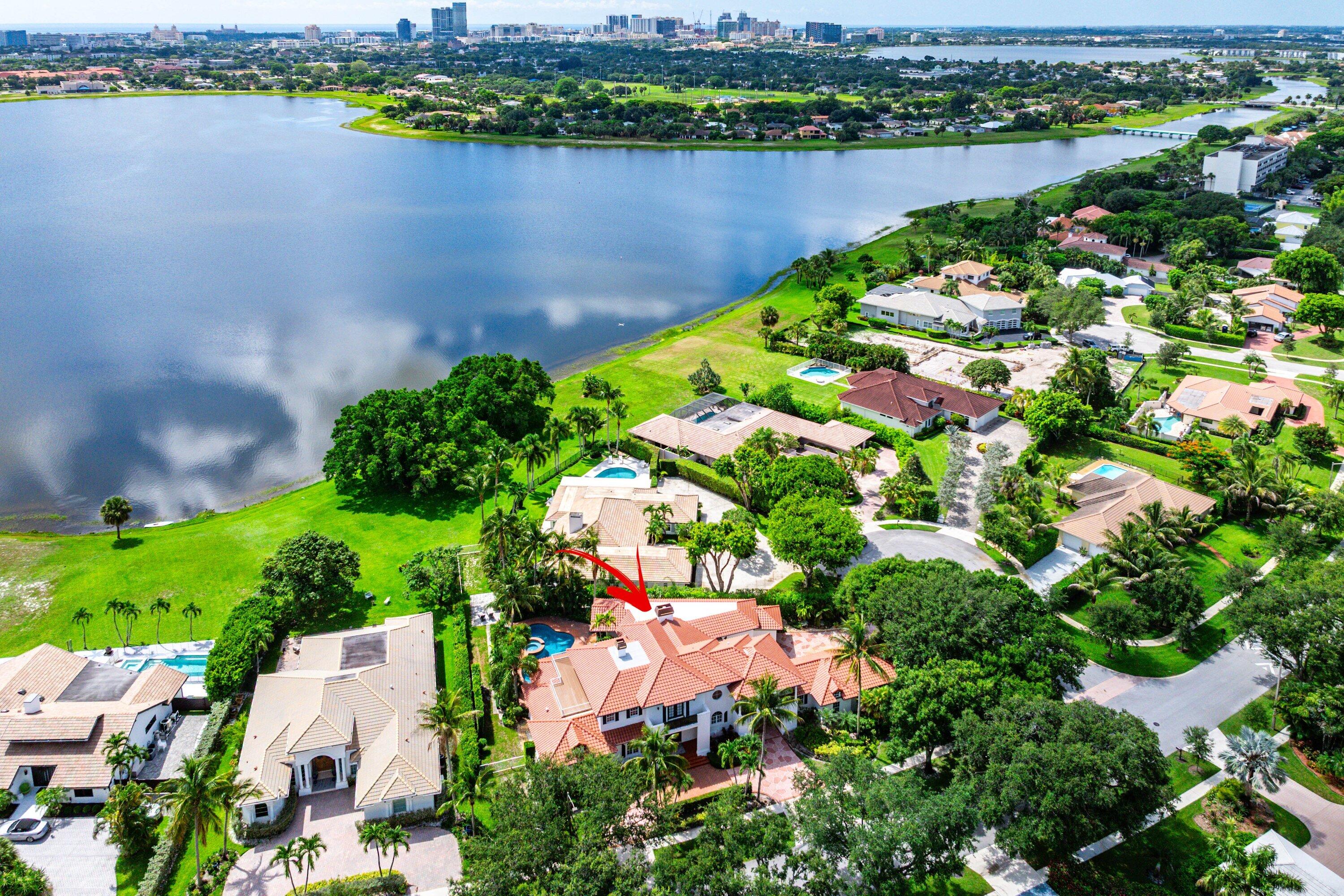 2 FIRESTONE, West Palm Beach FL 33401