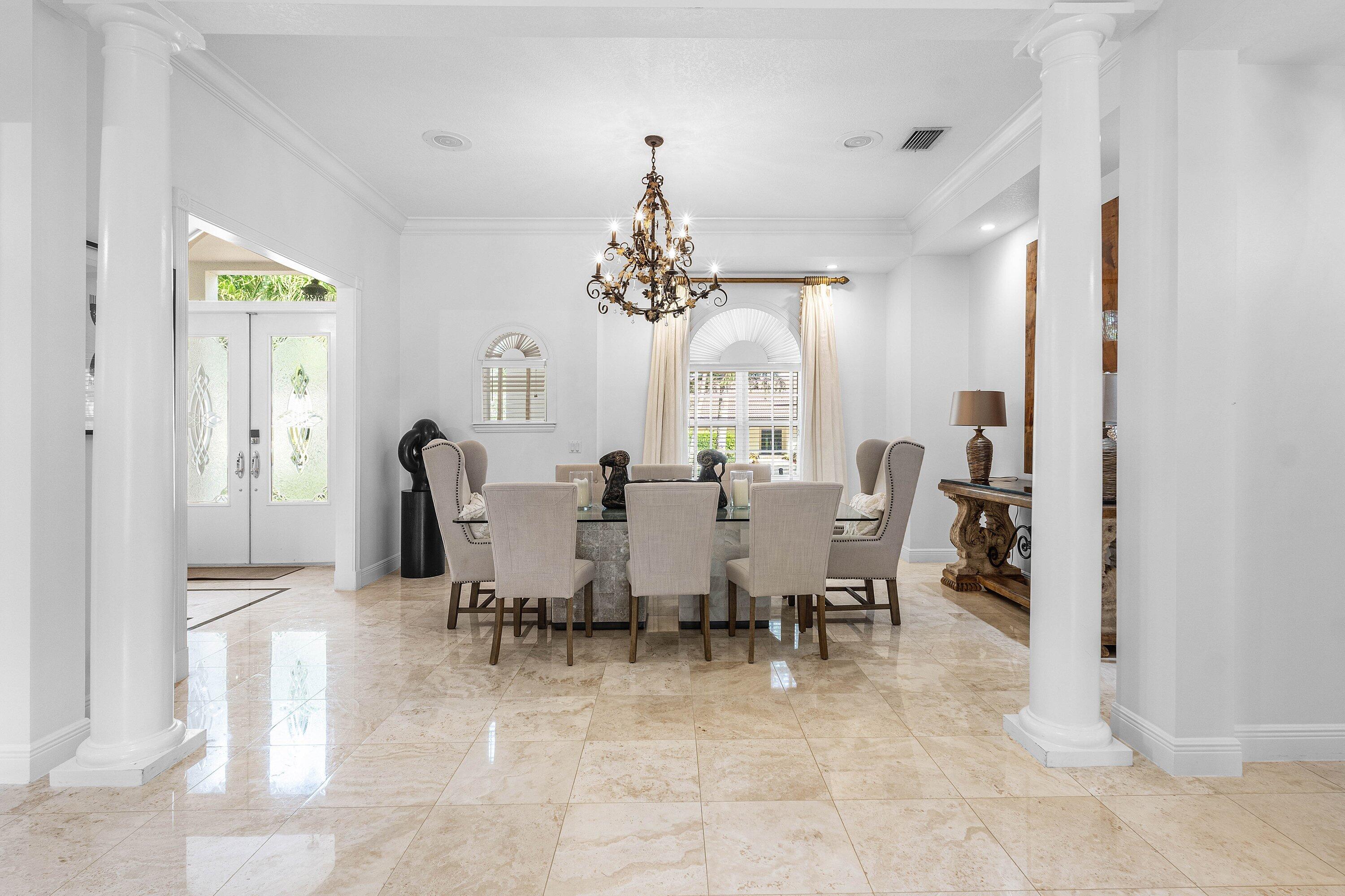 2 FIRESTONE, West Palm Beach FL 33401