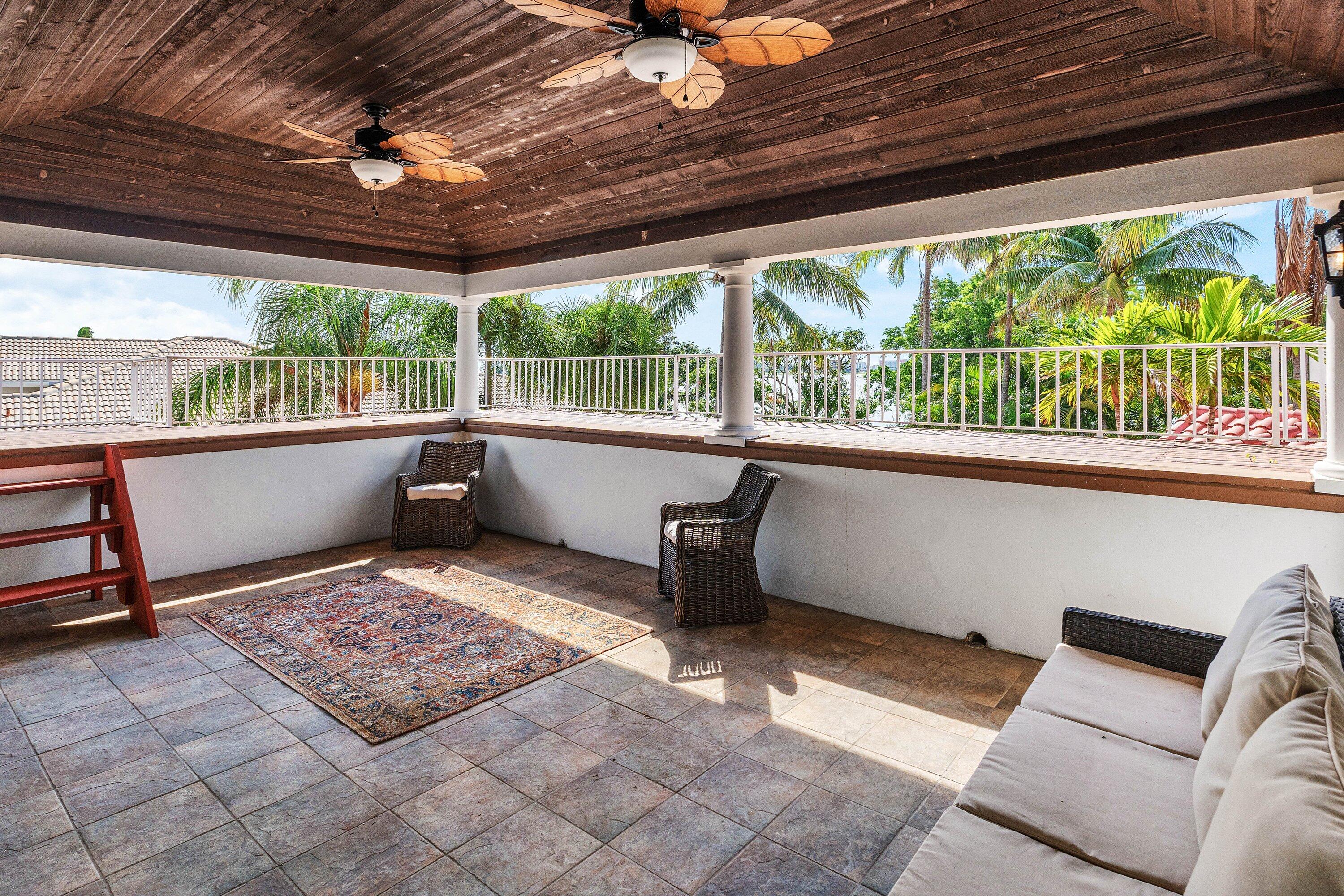 2 FIRESTONE, West Palm Beach FL 33401