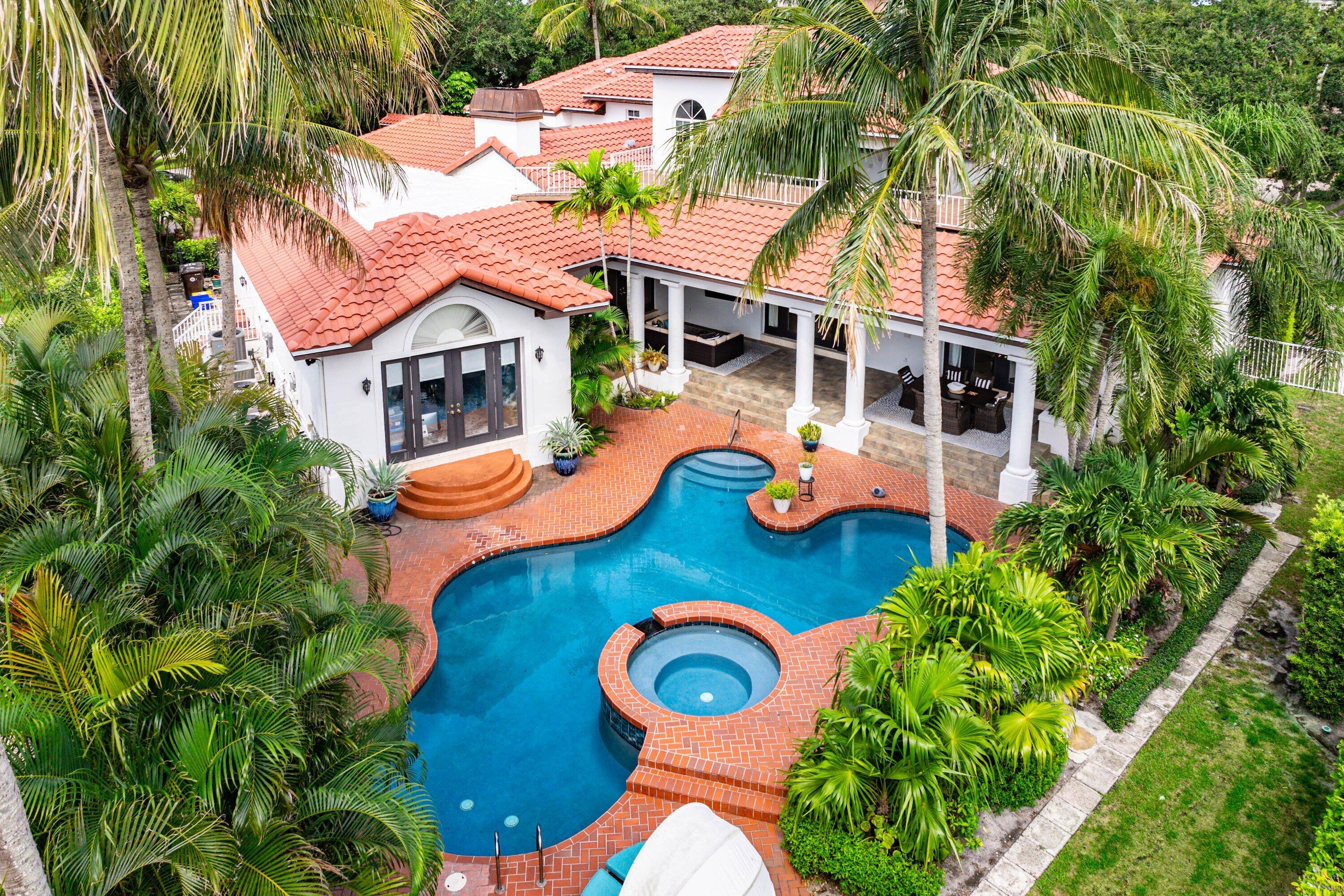 2 FIRESTONE, West Palm Beach FL 33401