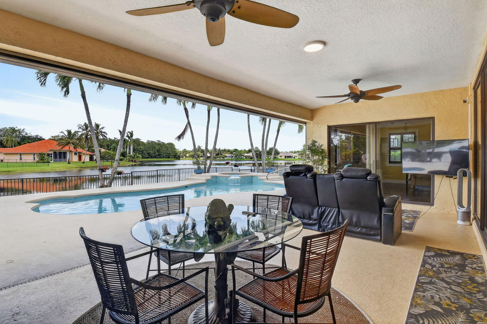 118 Fernwood, Royal Palm Beach FL 33411