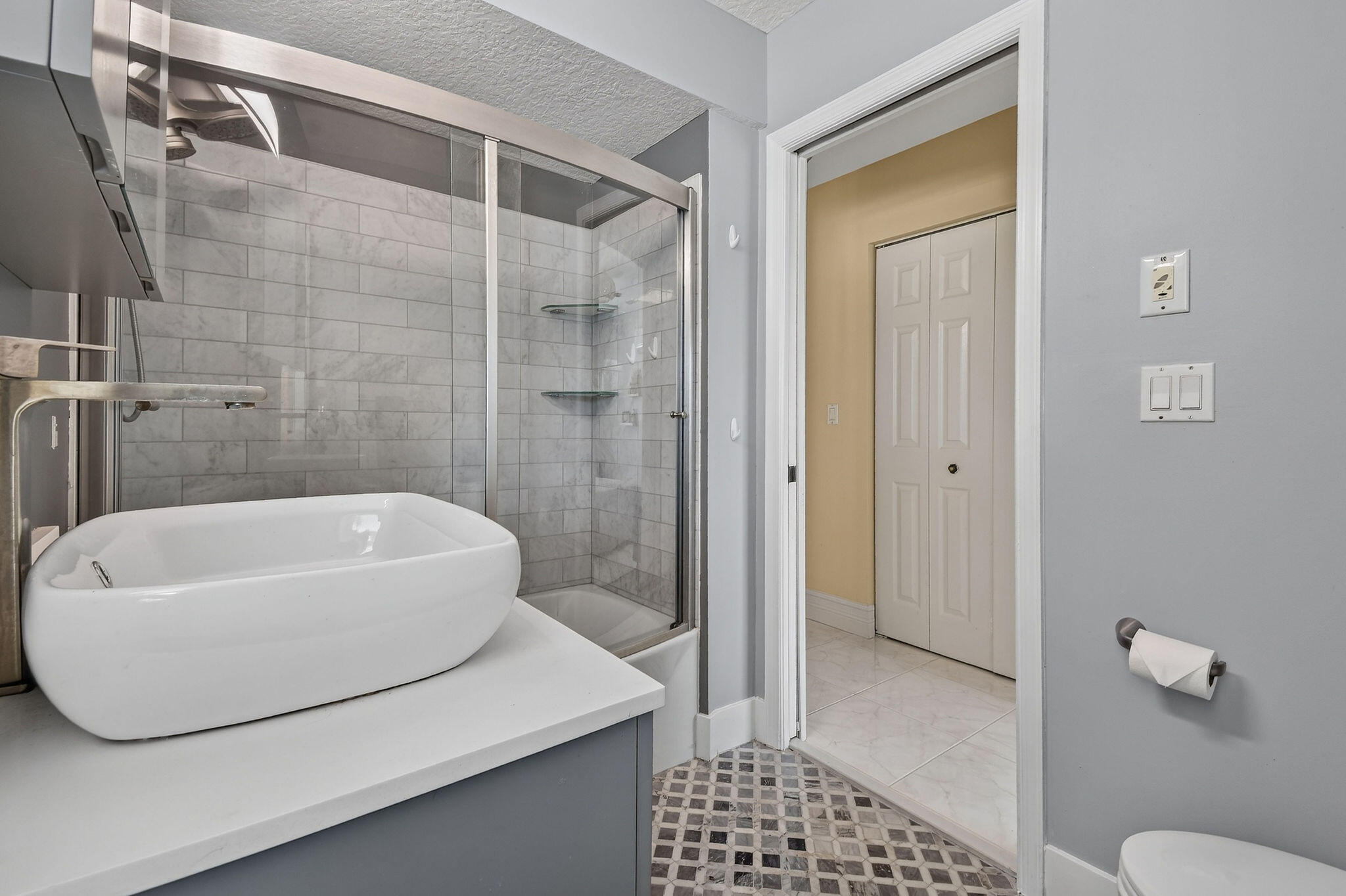 118 Fernwood, Royal Palm Beach FL 33411