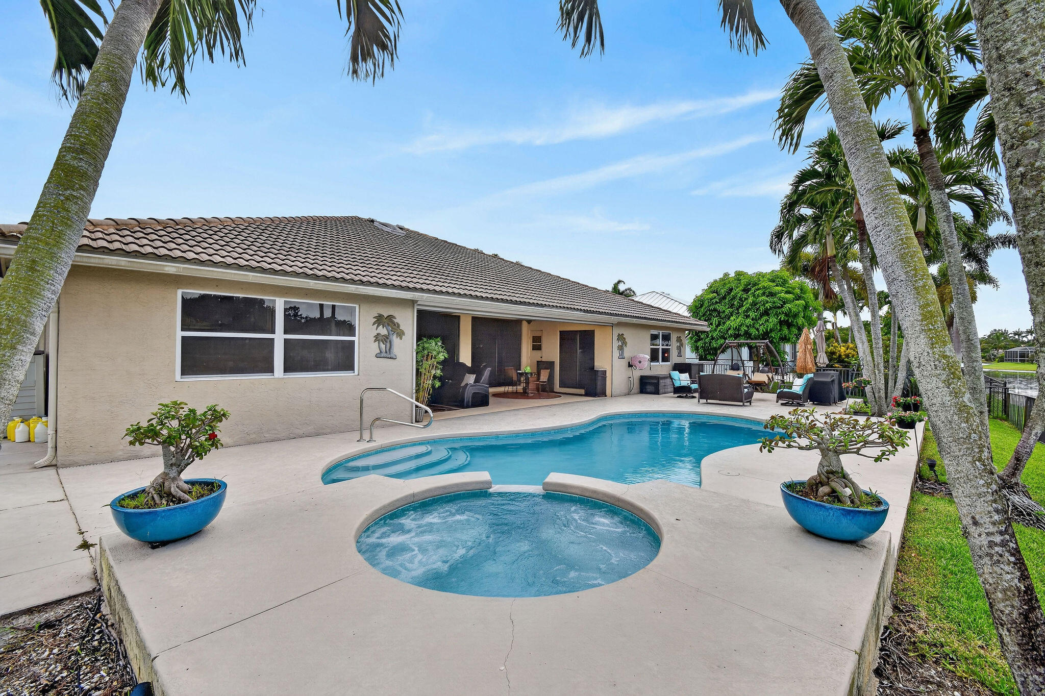 118 Fernwood, Royal Palm Beach FL 33411