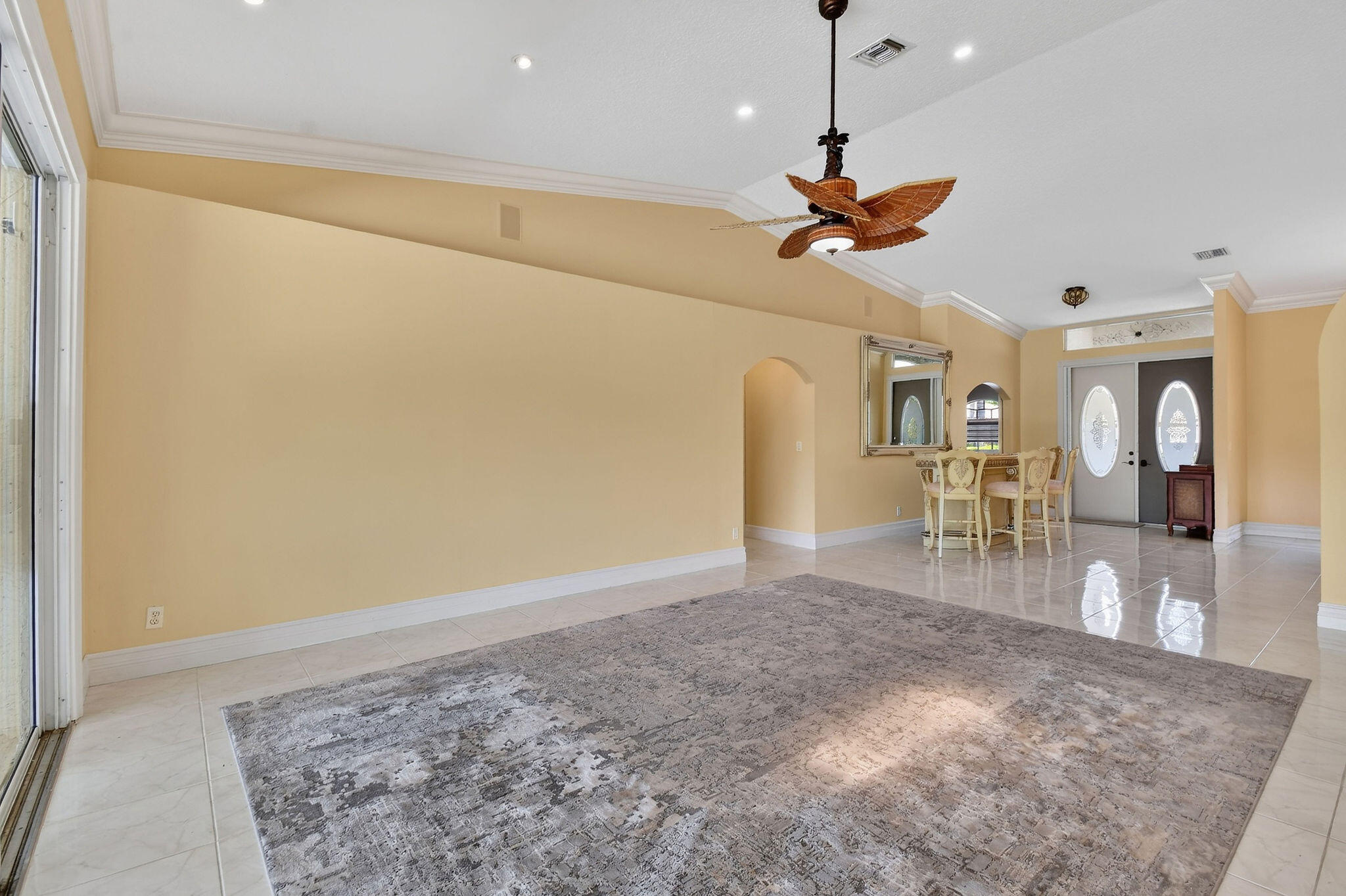 118 Fernwood, Royal Palm Beach FL 33411