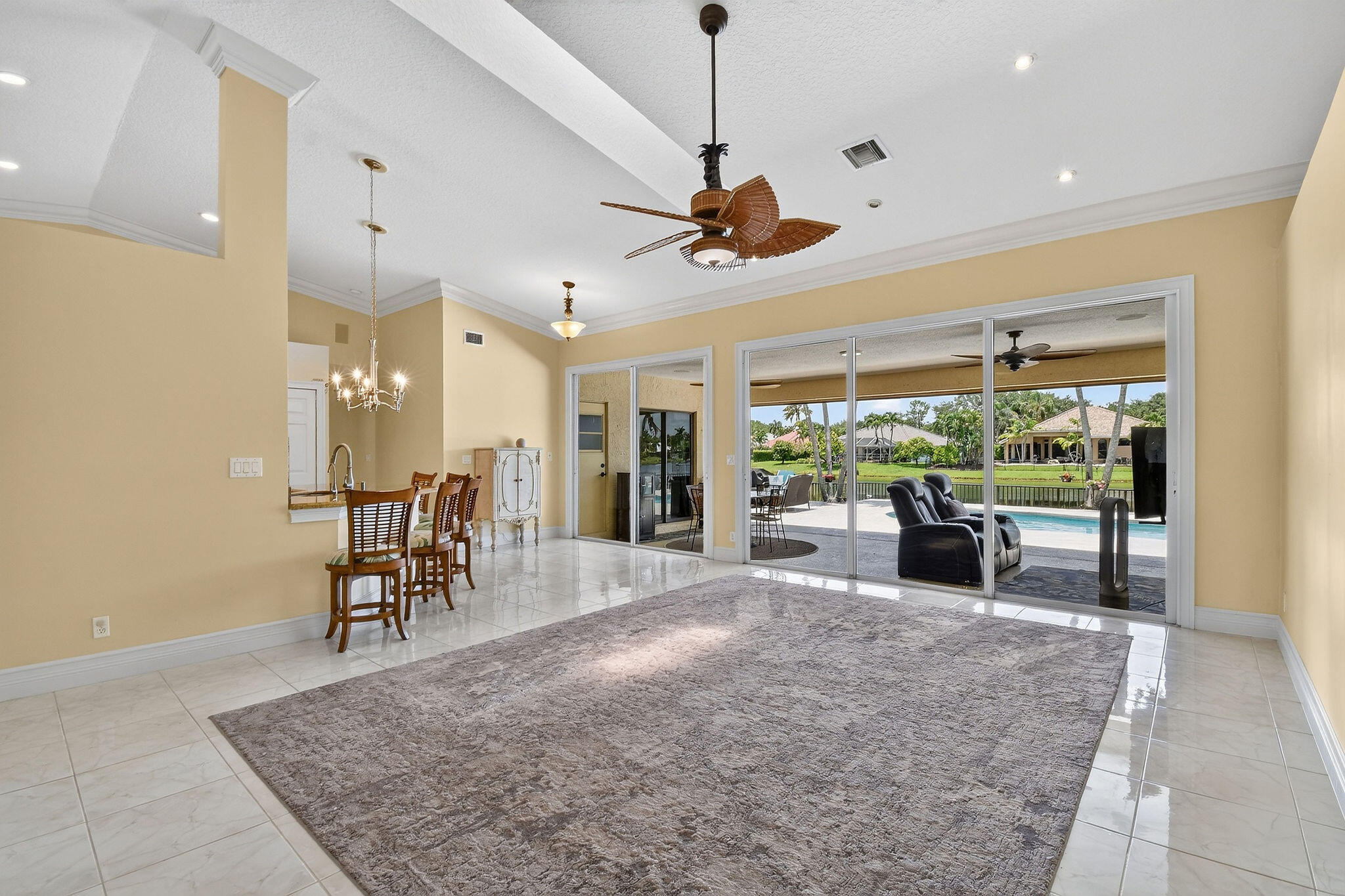 118 Fernwood, Royal Palm Beach FL 33411