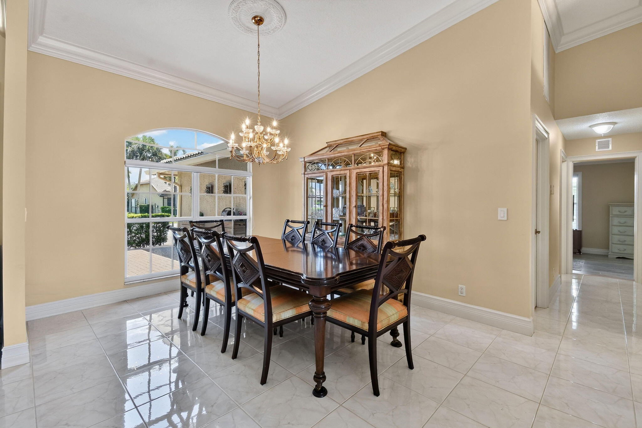118 Fernwood, Royal Palm Beach FL 33411