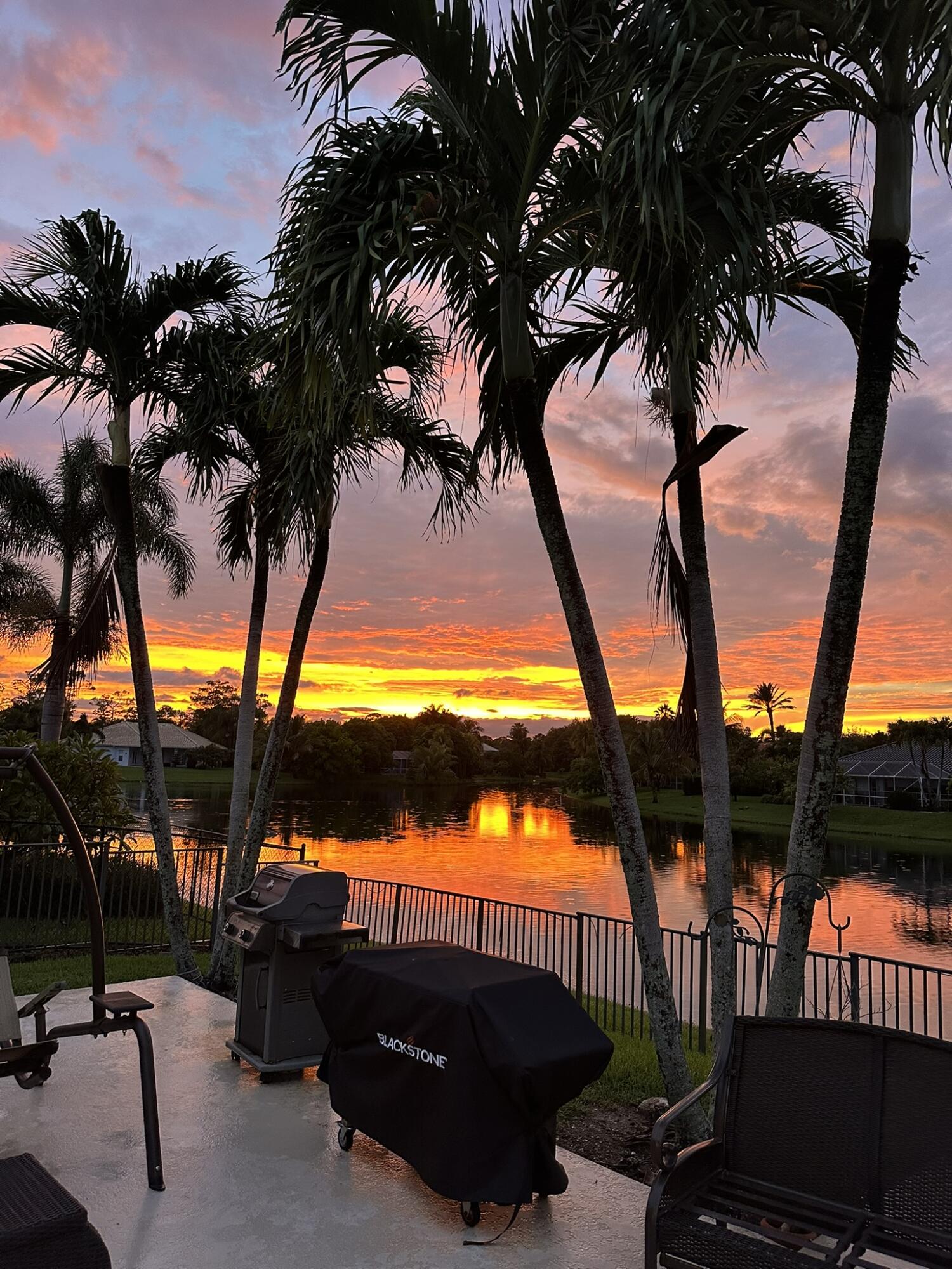 118 Fernwood, Royal Palm Beach FL 33411