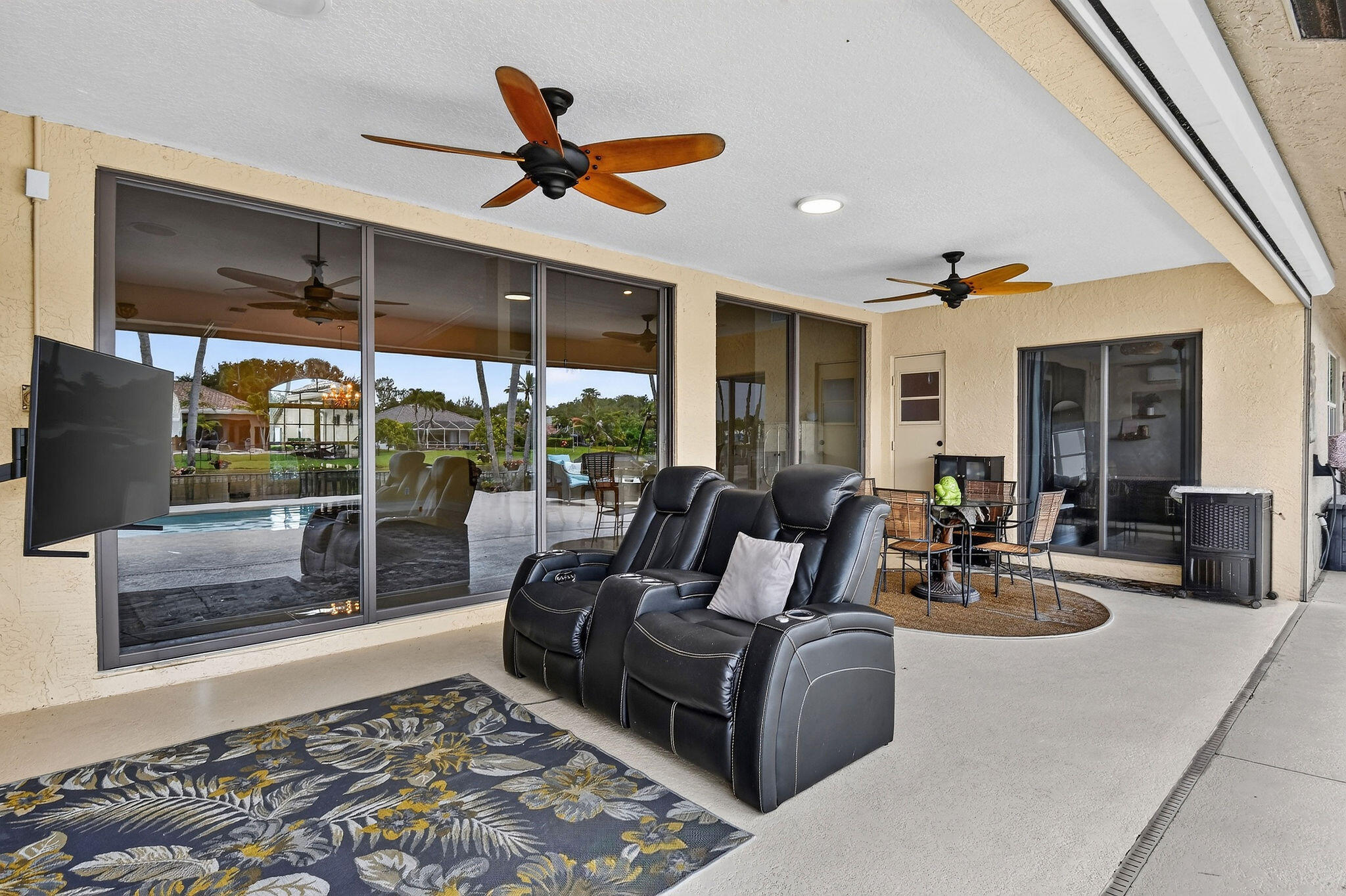 118 Fernwood, Royal Palm Beach FL 33411