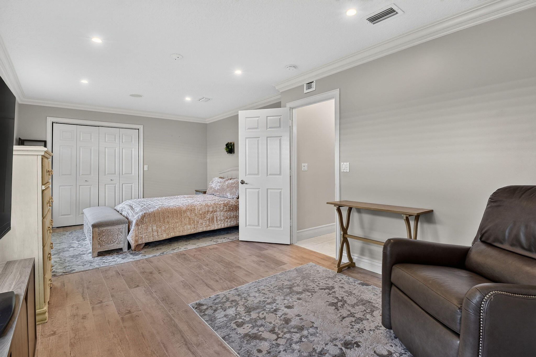 118 Fernwood, Royal Palm Beach FL 33411