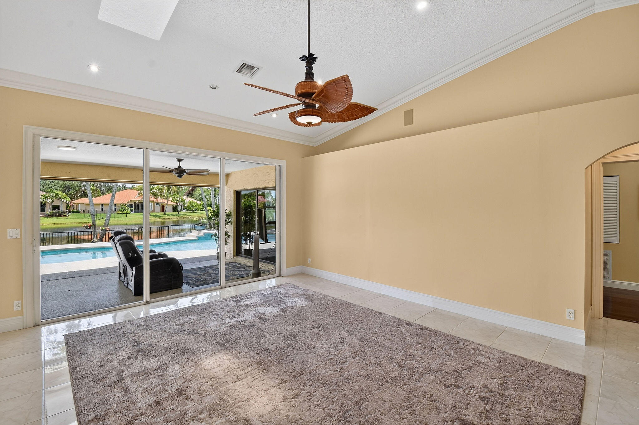 118 Fernwood, Royal Palm Beach FL 33411