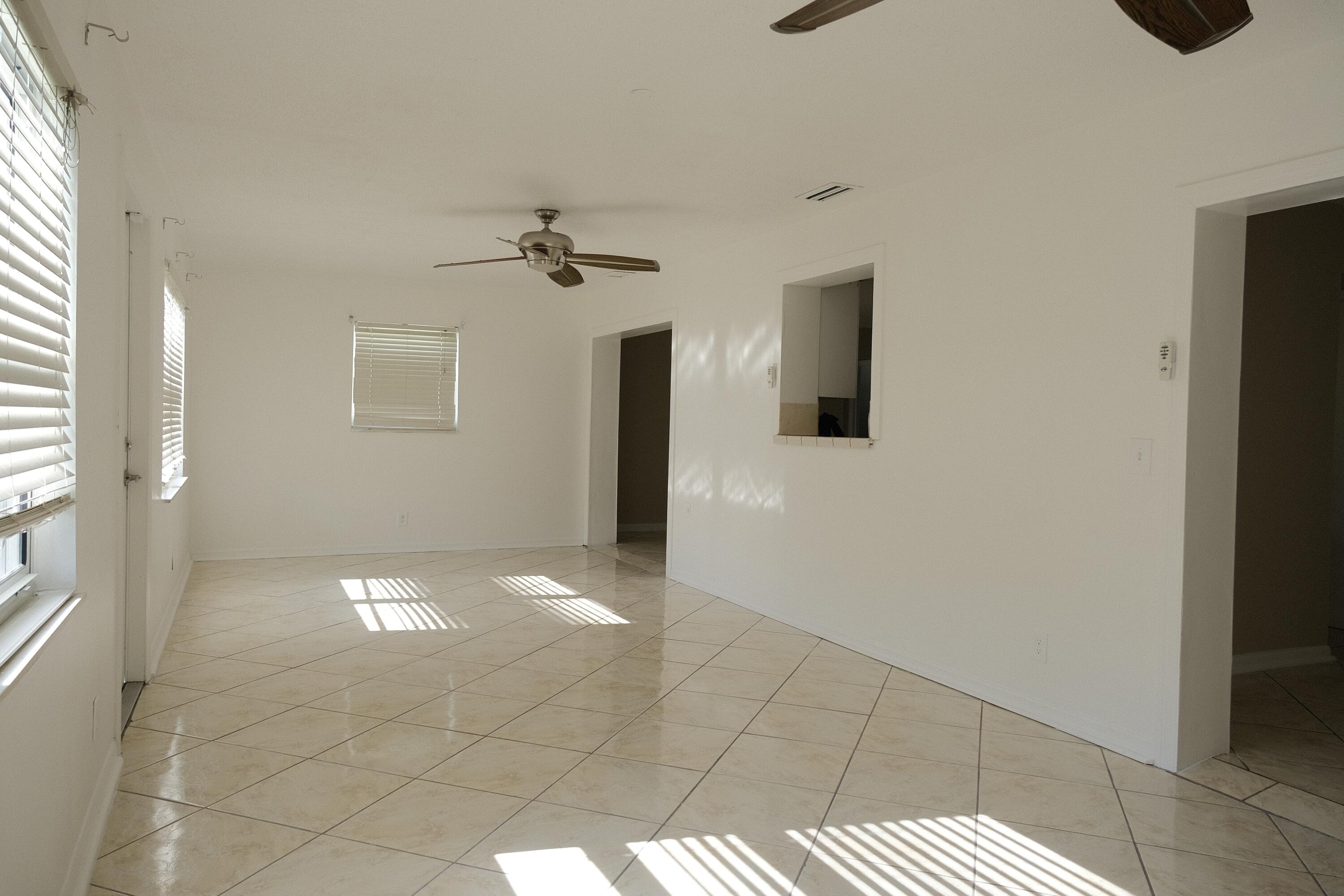 980 Woodland, West Palm Beach FL 33415
