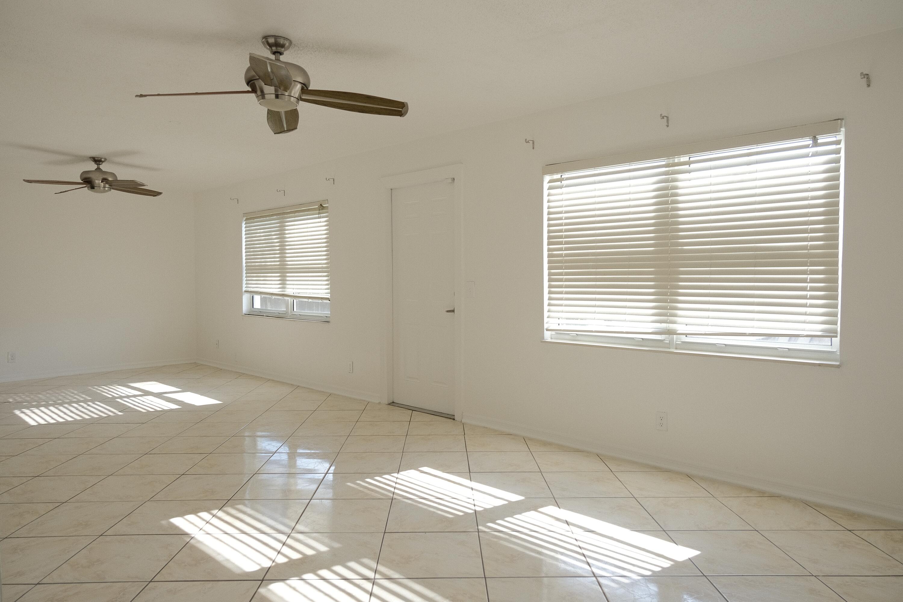 980 Woodland, West Palm Beach FL 33415
