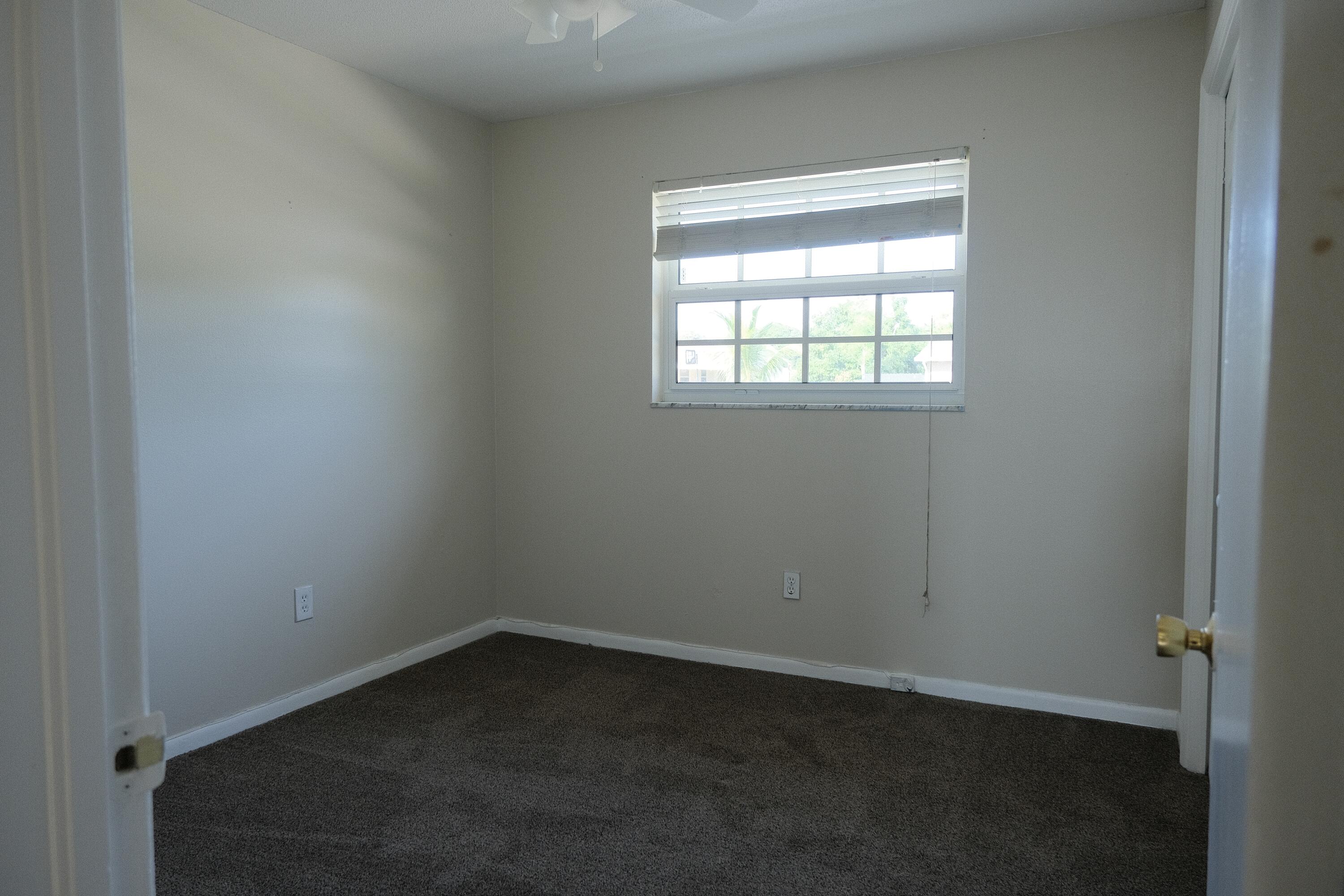 980 Woodland, West Palm Beach FL 33415