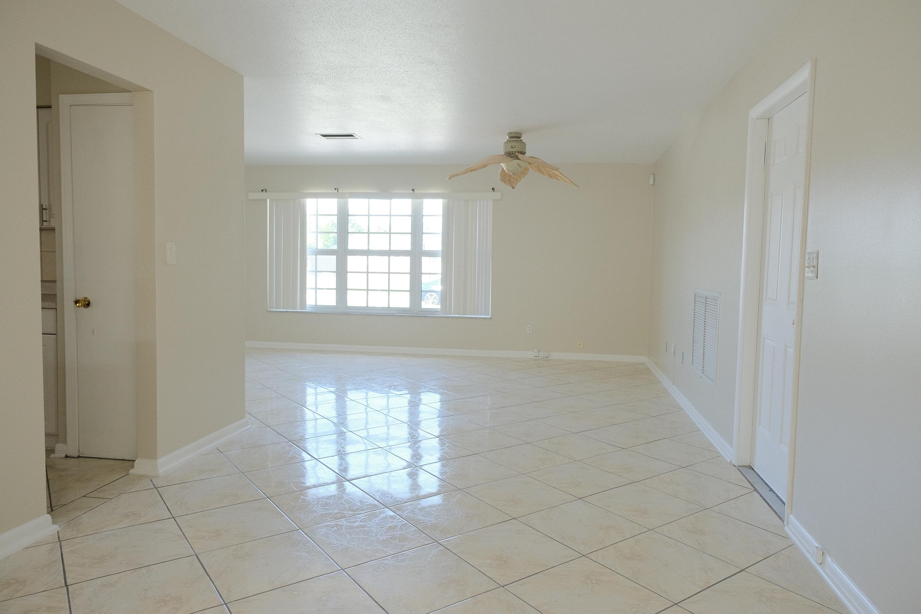 980 Woodland, West Palm Beach FL 33415