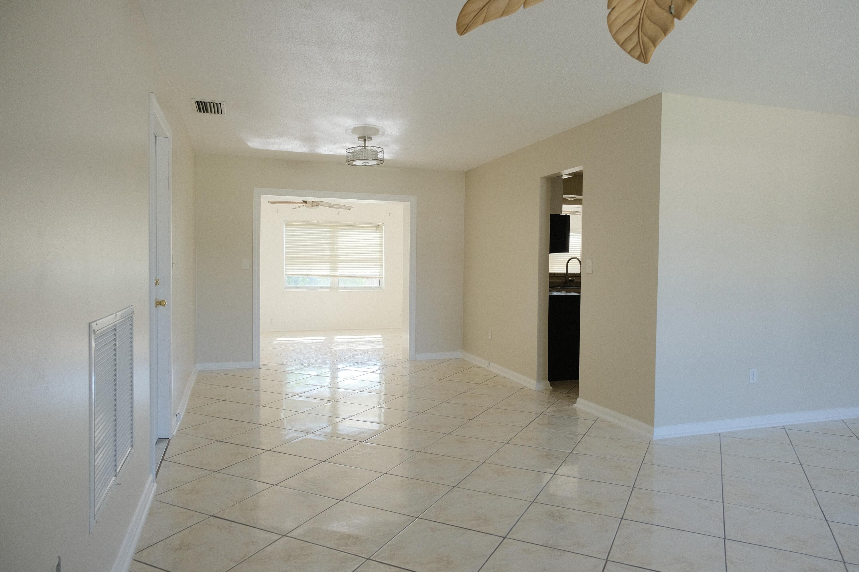 980 Woodland, West Palm Beach FL 33415