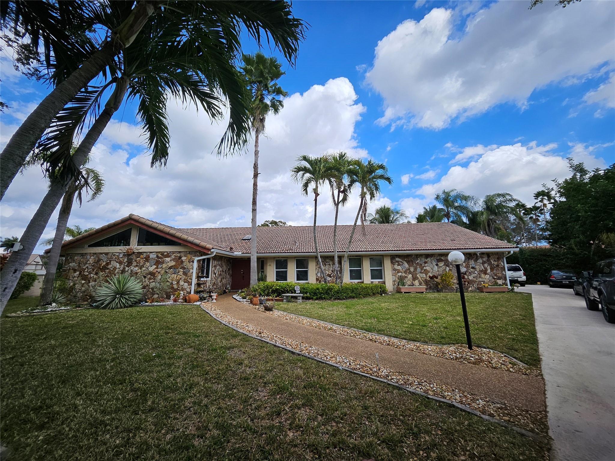 197 NW 113th, Coral Springs FL 33071