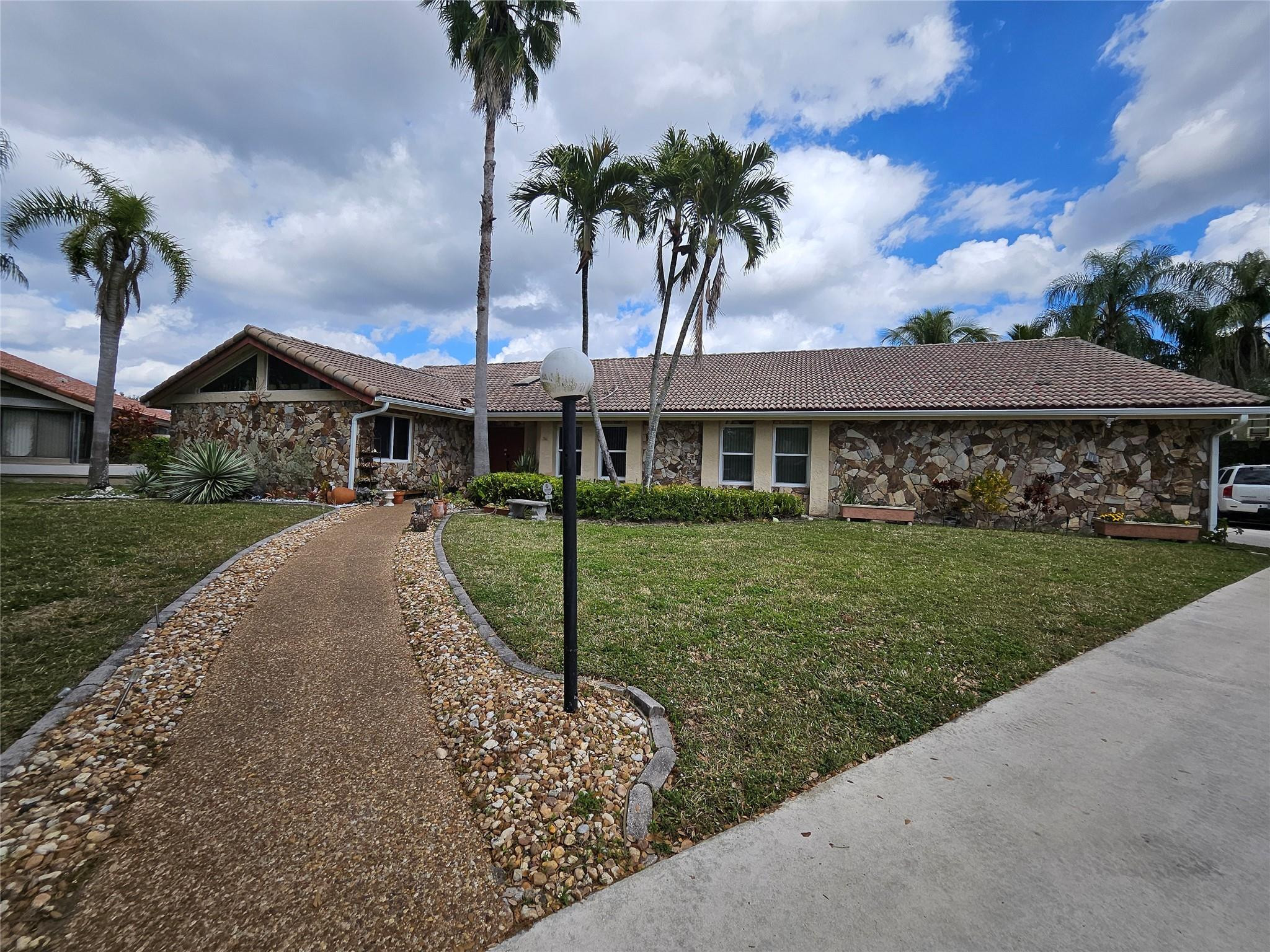 197 NW 113th, Coral Springs FL 33071
