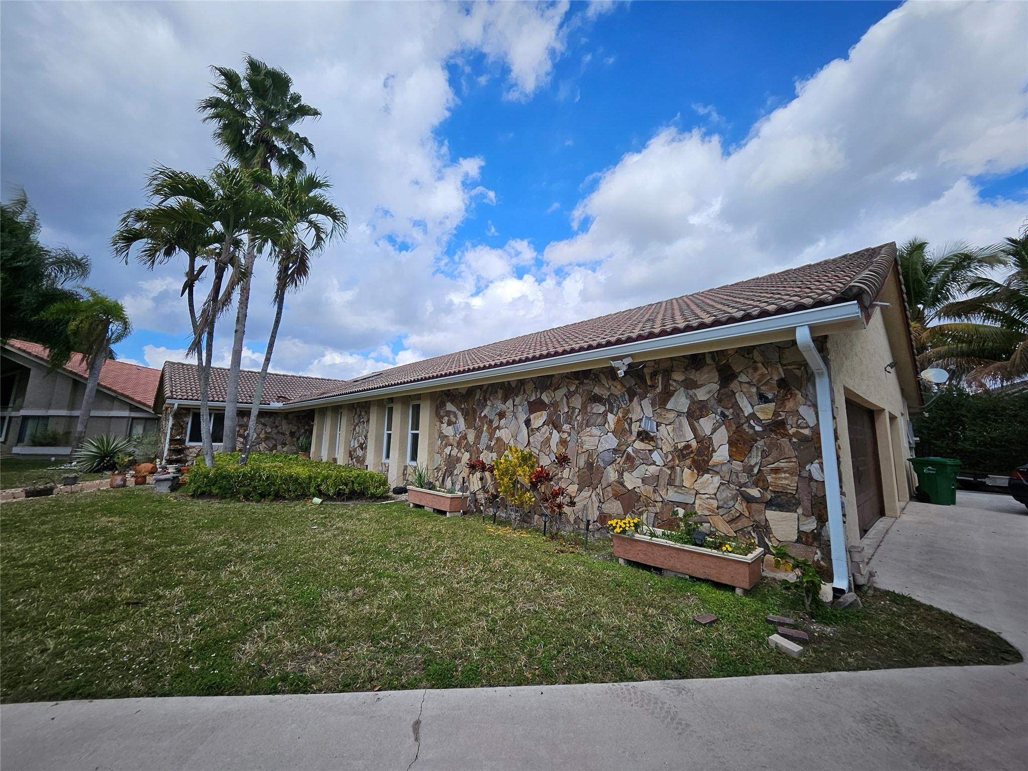 197 NW 113th, Coral Springs FL 33071