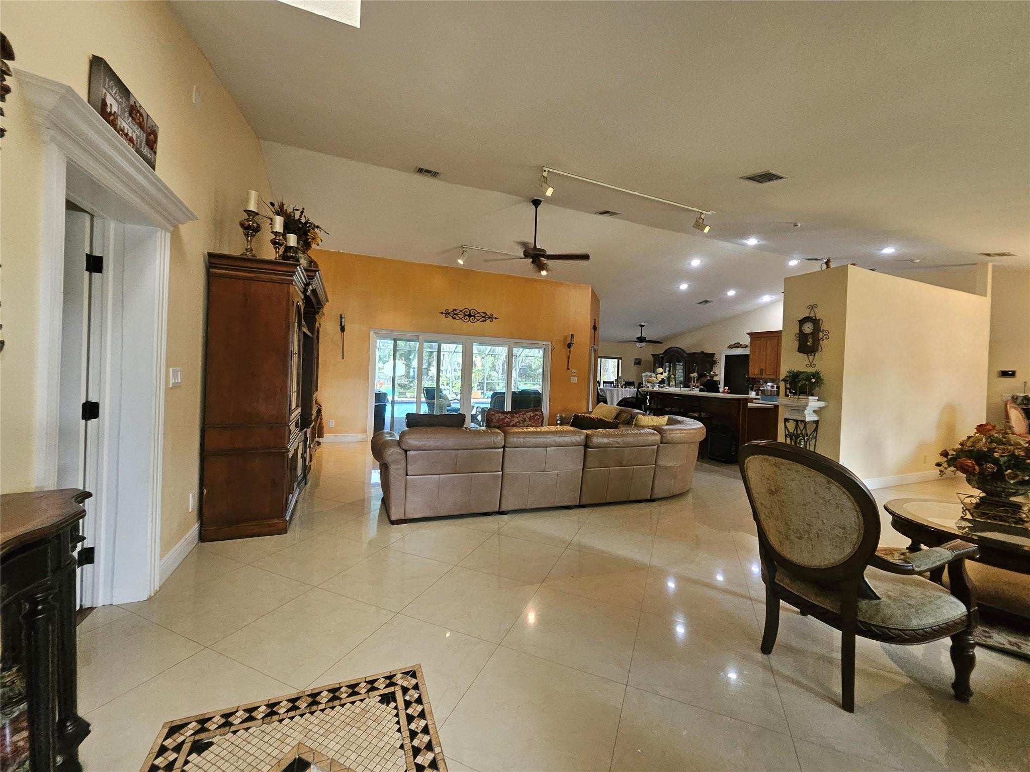 197 NW 113th, Coral Springs FL 33071