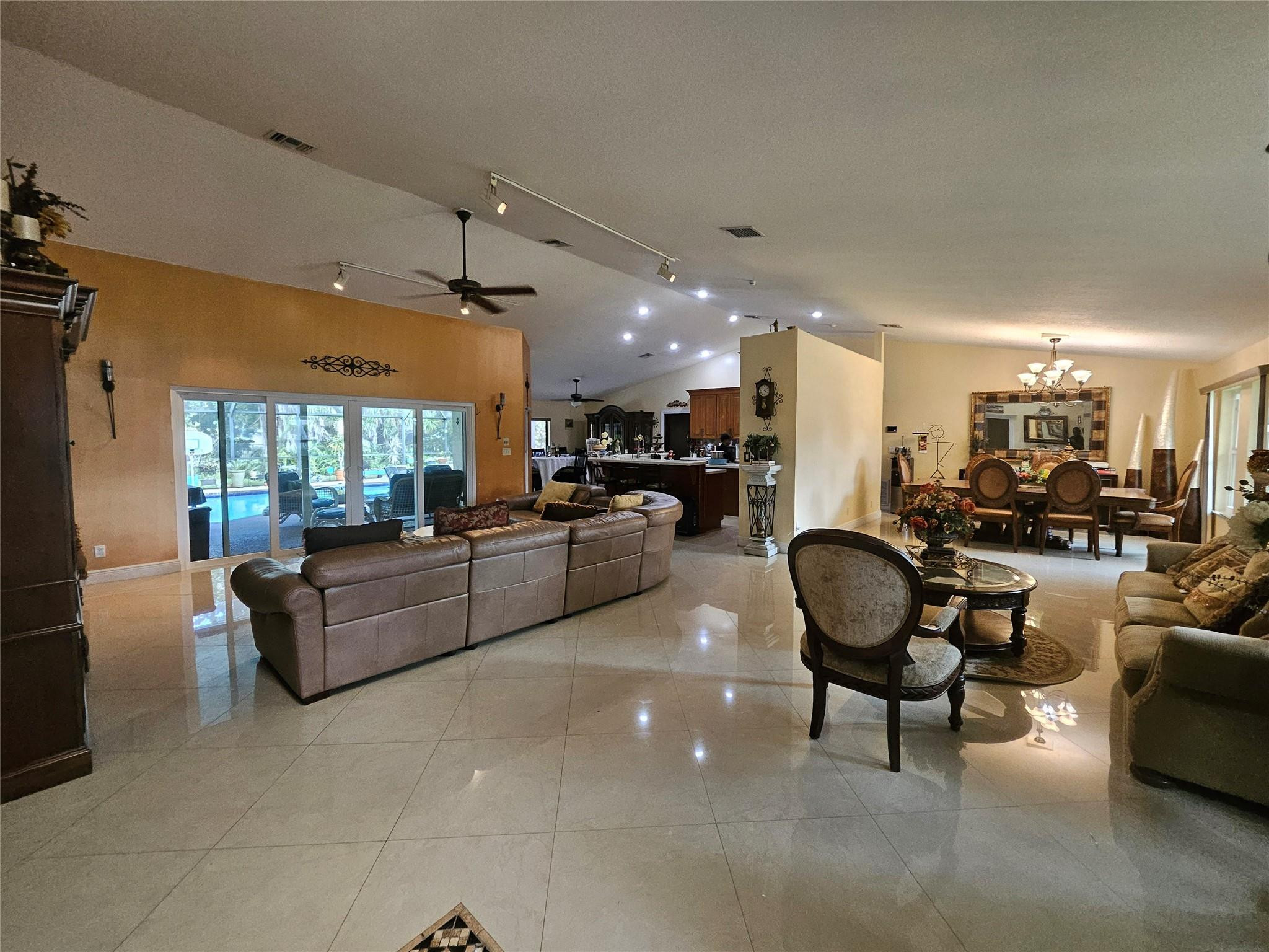 197 NW 113th, Coral Springs FL 33071