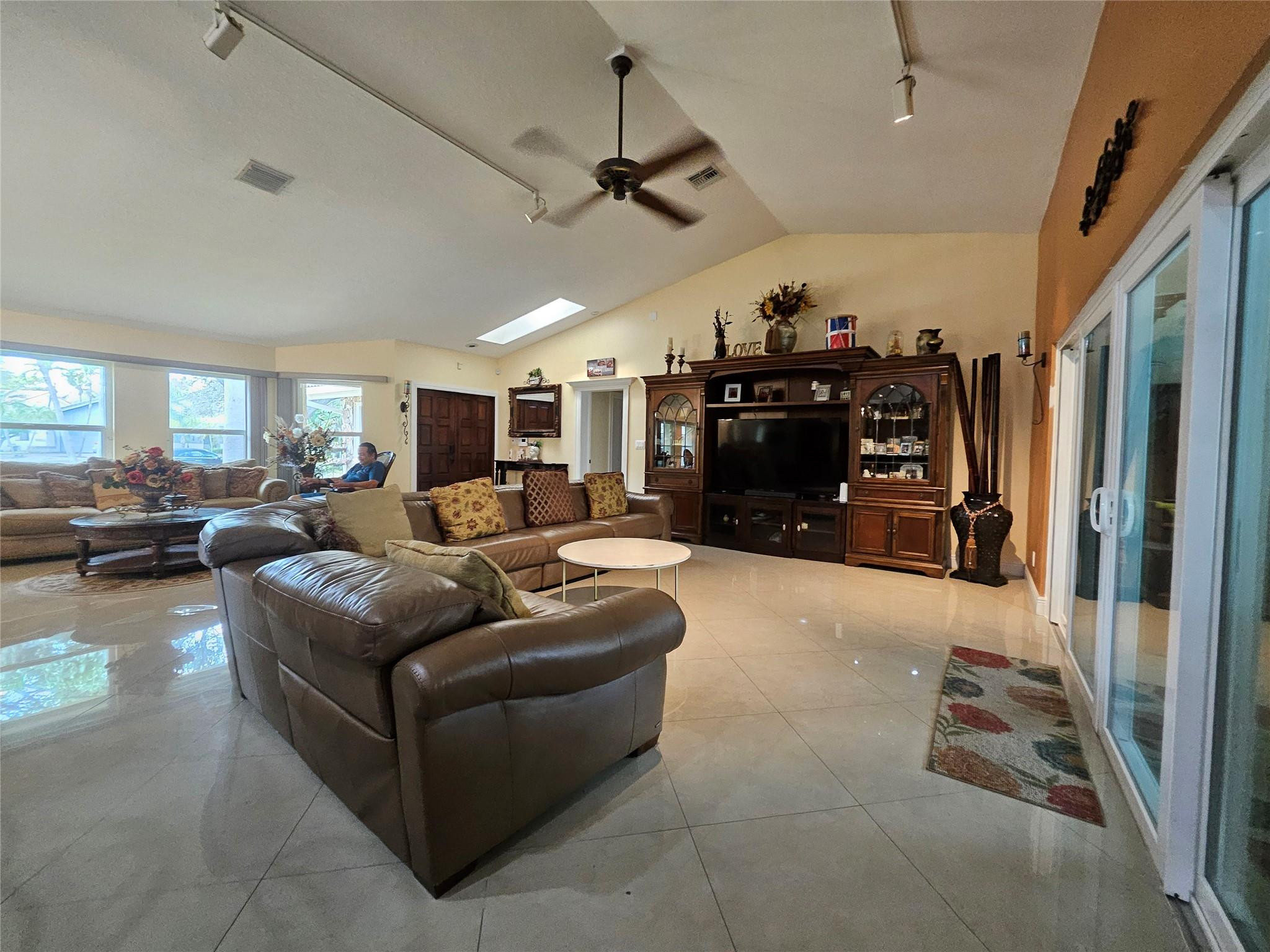 197 NW 113th, Coral Springs FL 33071