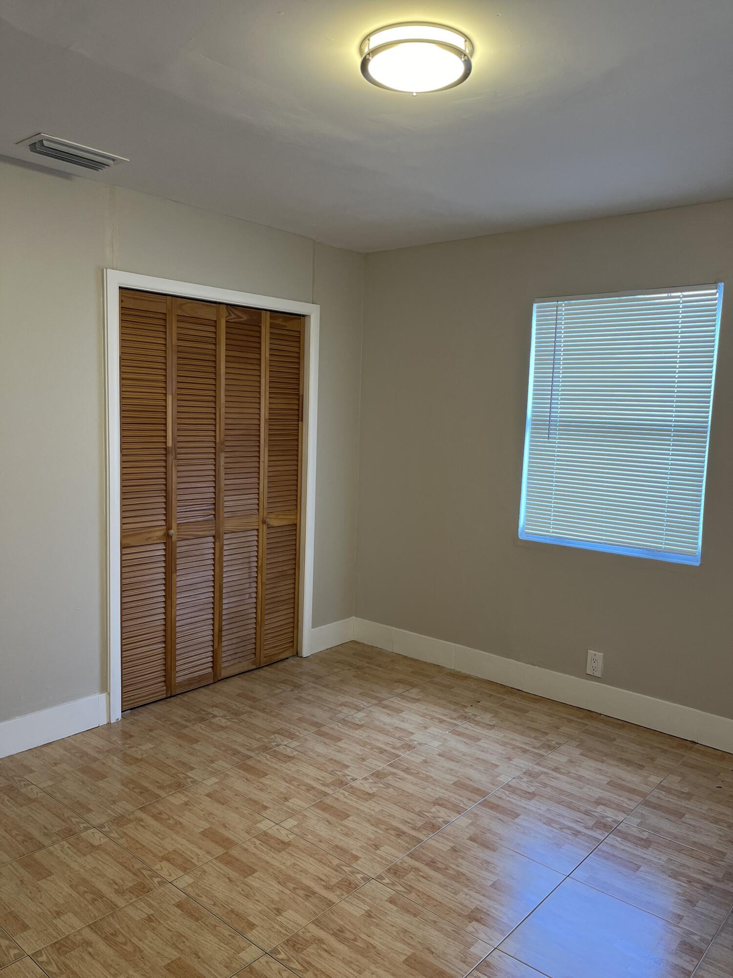 511 W PALM, Lantana FL 33462