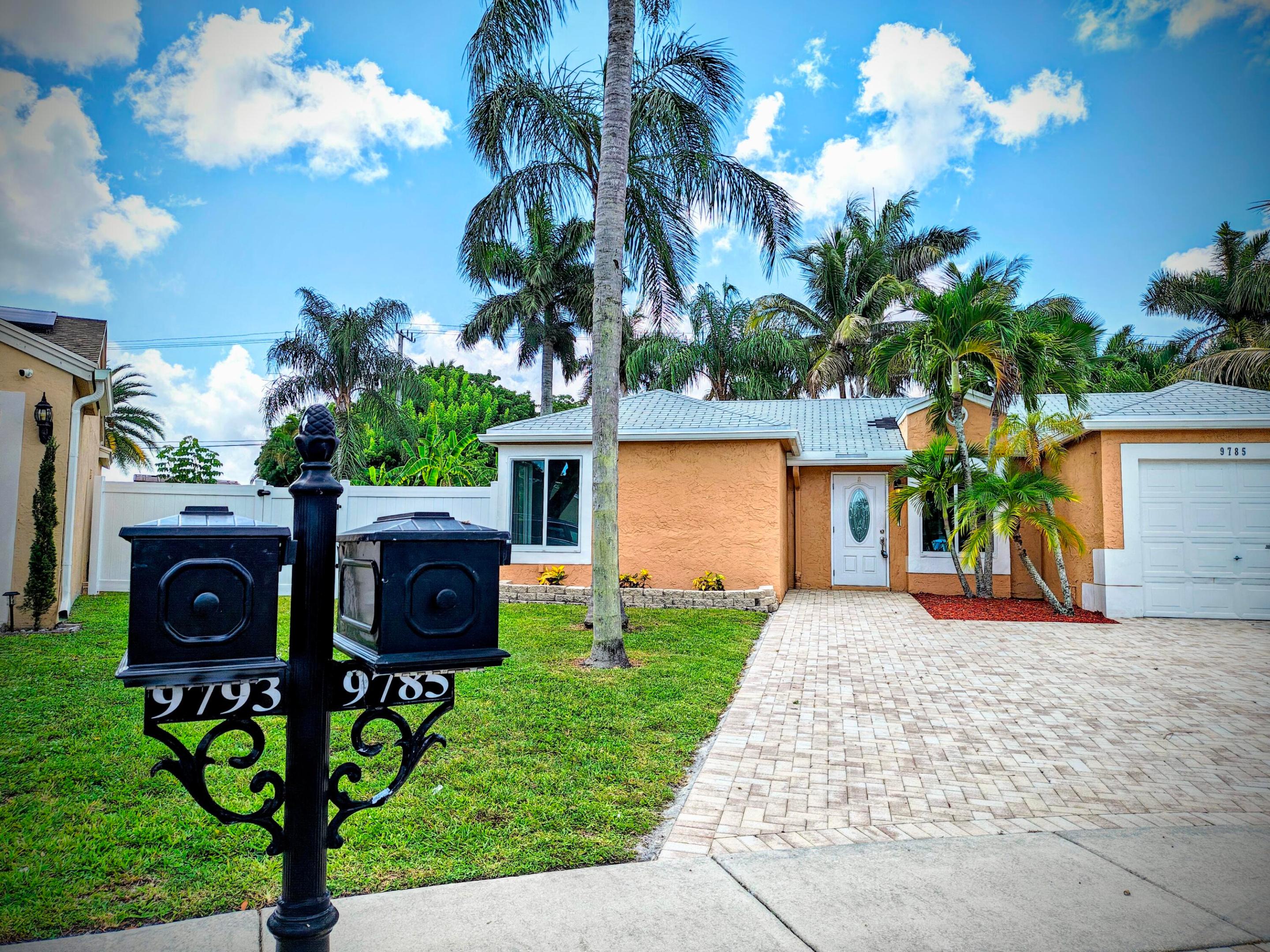9785 RIDGECREEK, Boca Raton FL 33496