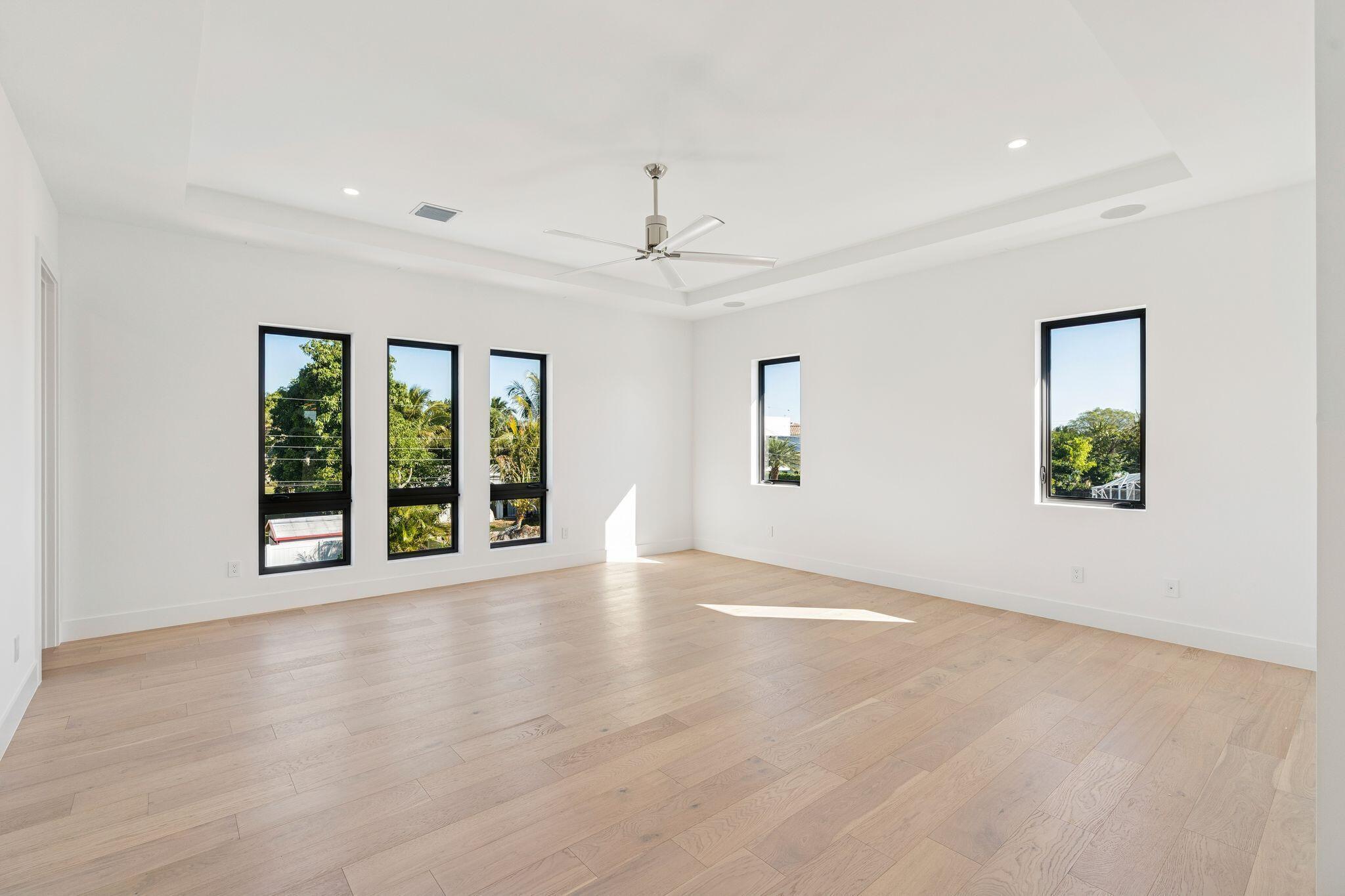 261 NW 8th, Boca Raton FL 33432