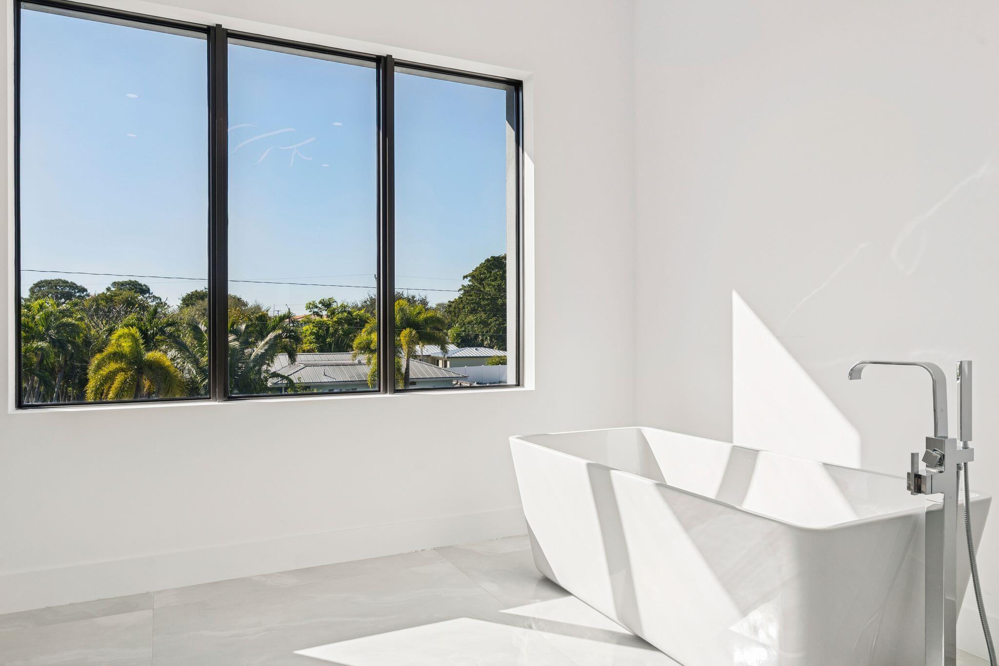 261 NW 8th, Boca Raton FL 33432