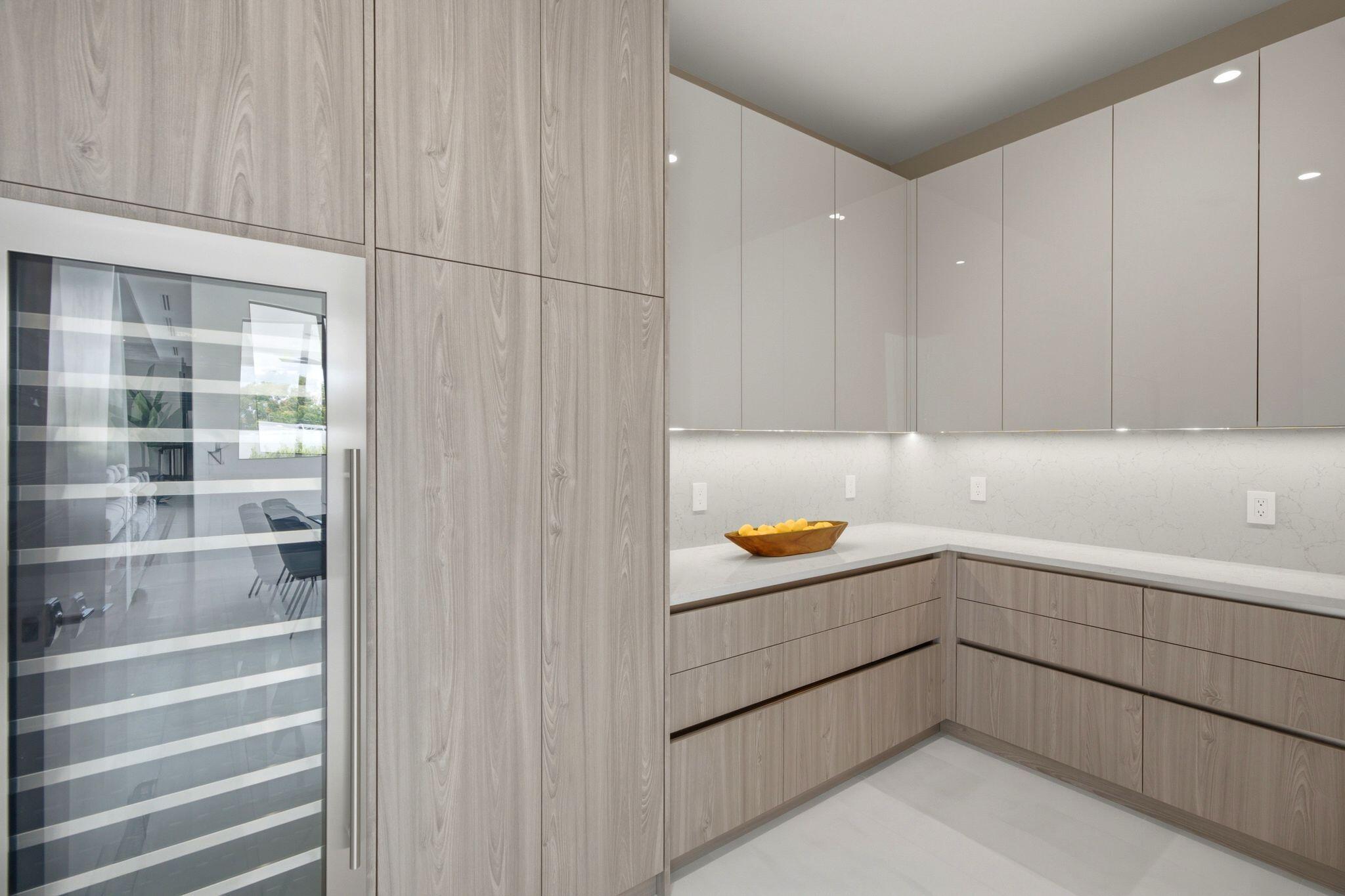 261 NW 8th, Boca Raton FL 33432