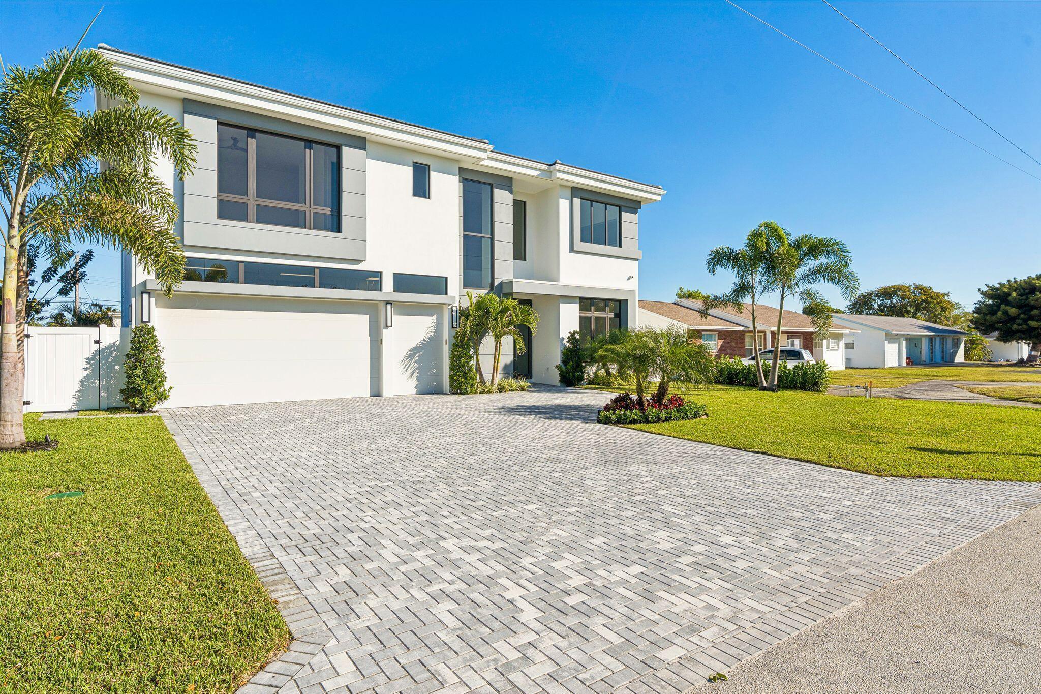 261 NW 8th, Boca Raton FL 33432