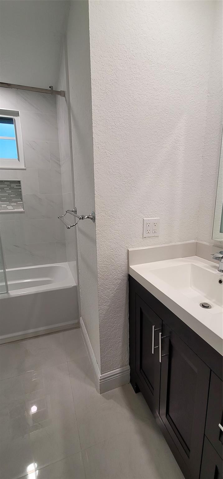 13224 NW 12th, Sunrise FL 33323
