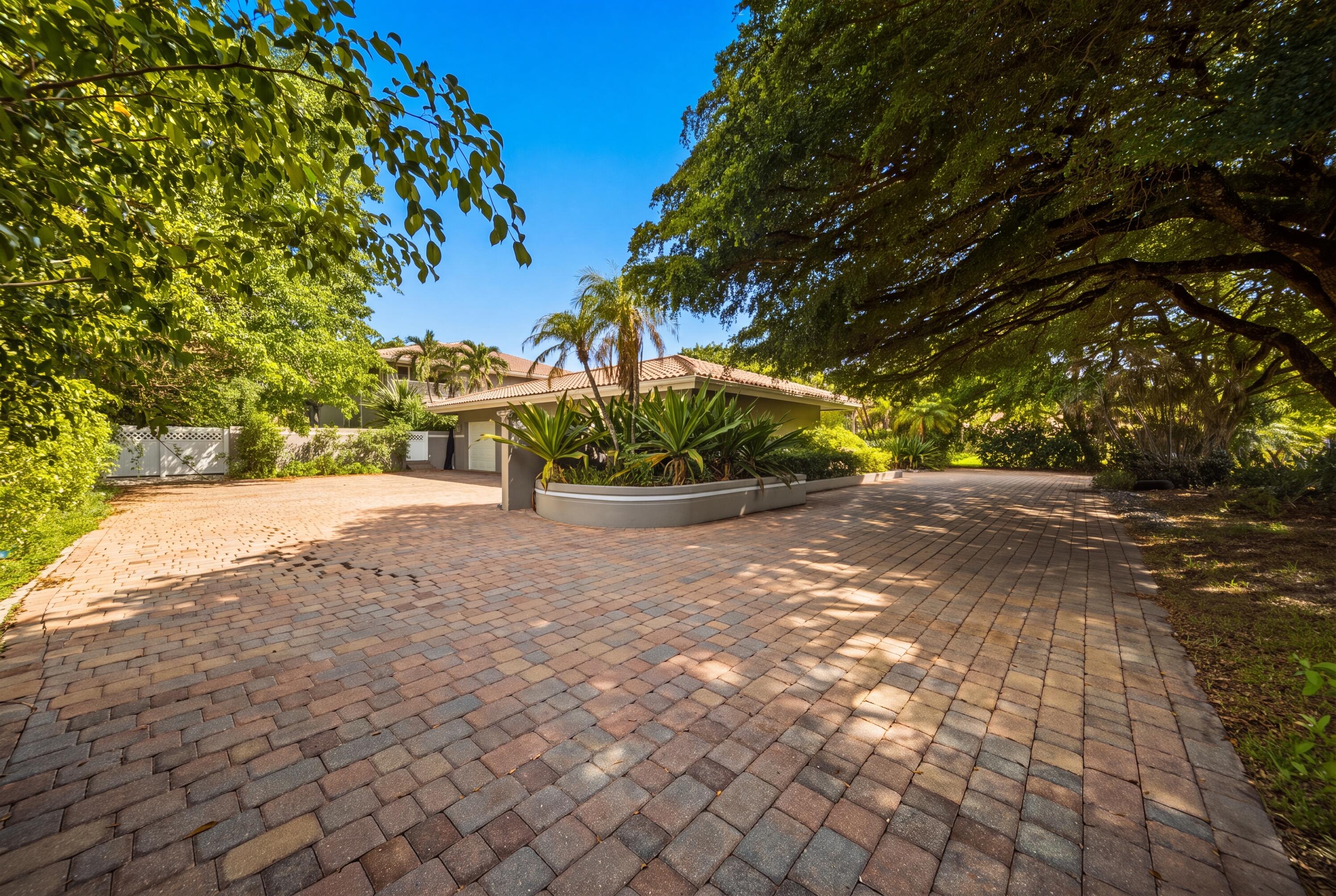 4351 NW 101ST, Coral Springs FL 33065