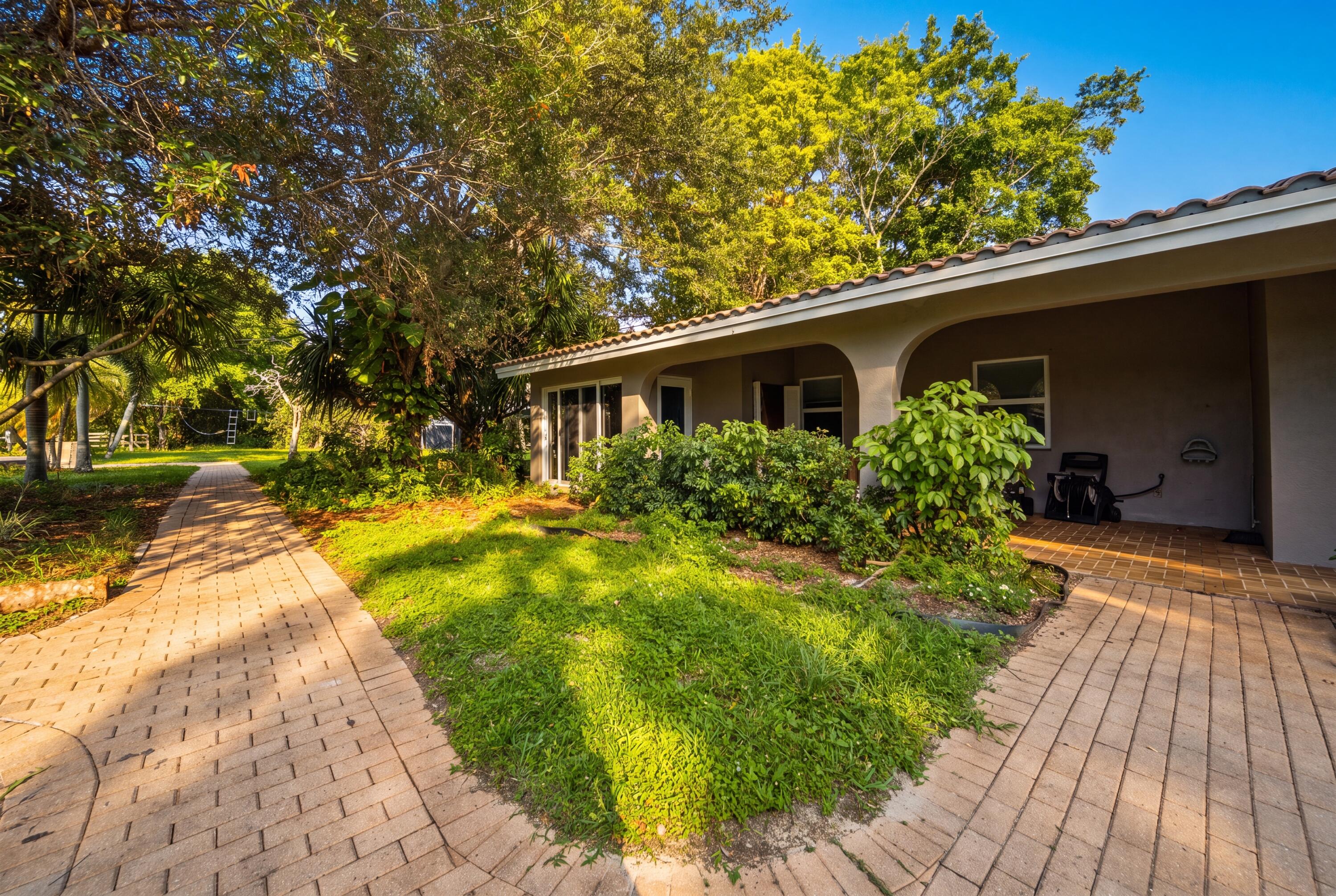 4351 NW 101ST, Coral Springs FL 33065