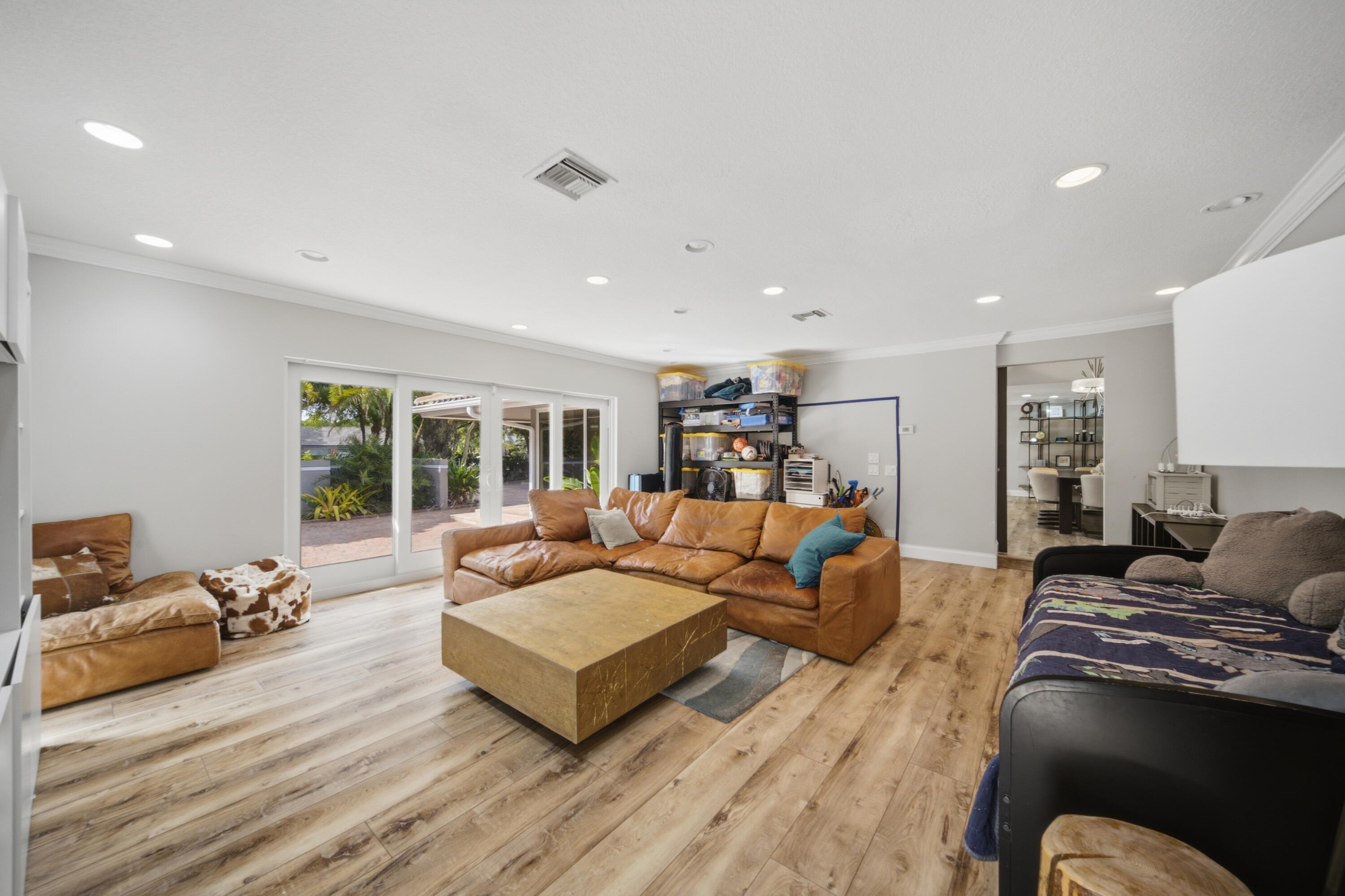 4351 NW 101ST, Coral Springs FL 33065