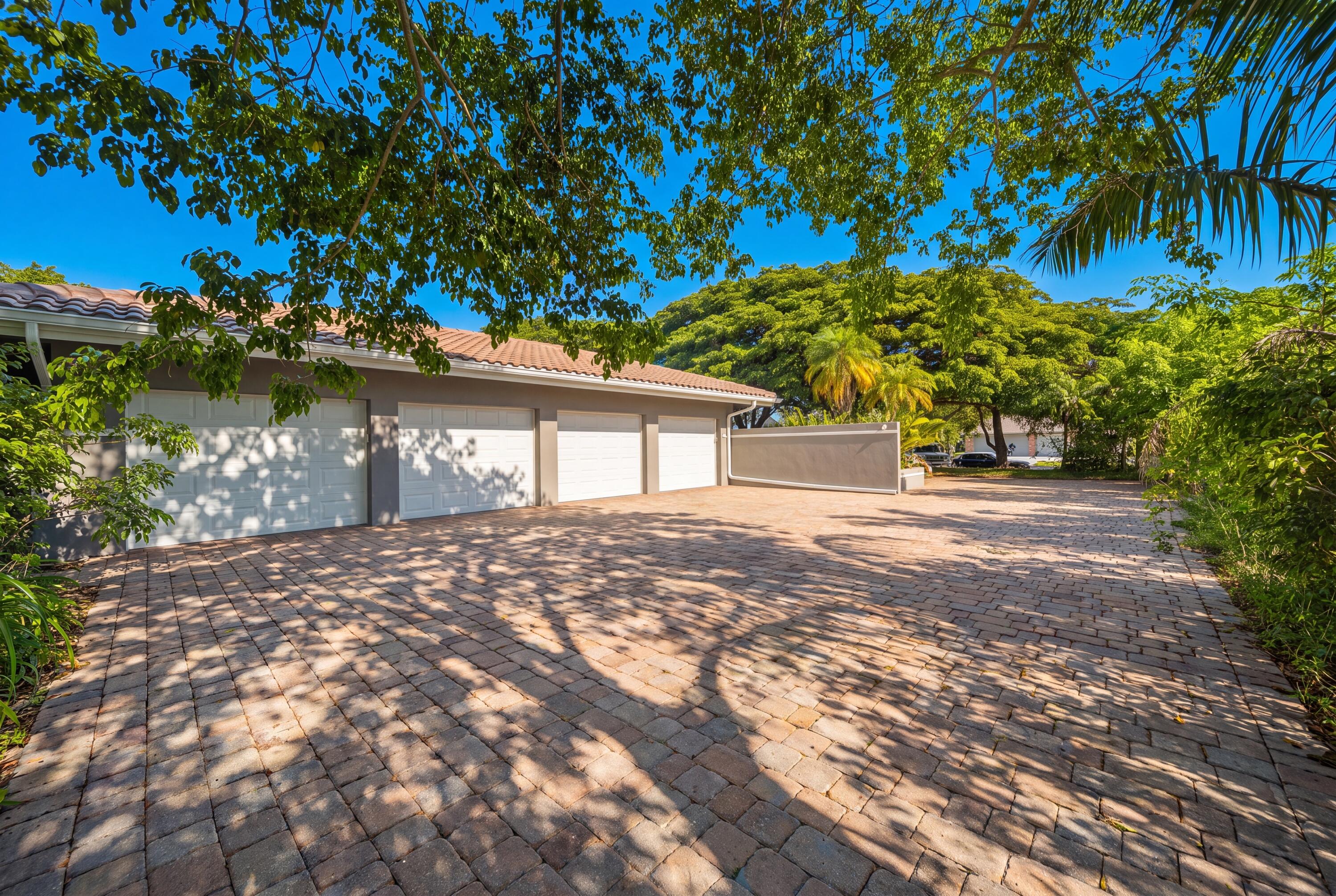 4351 NW 101ST, Coral Springs FL 33065